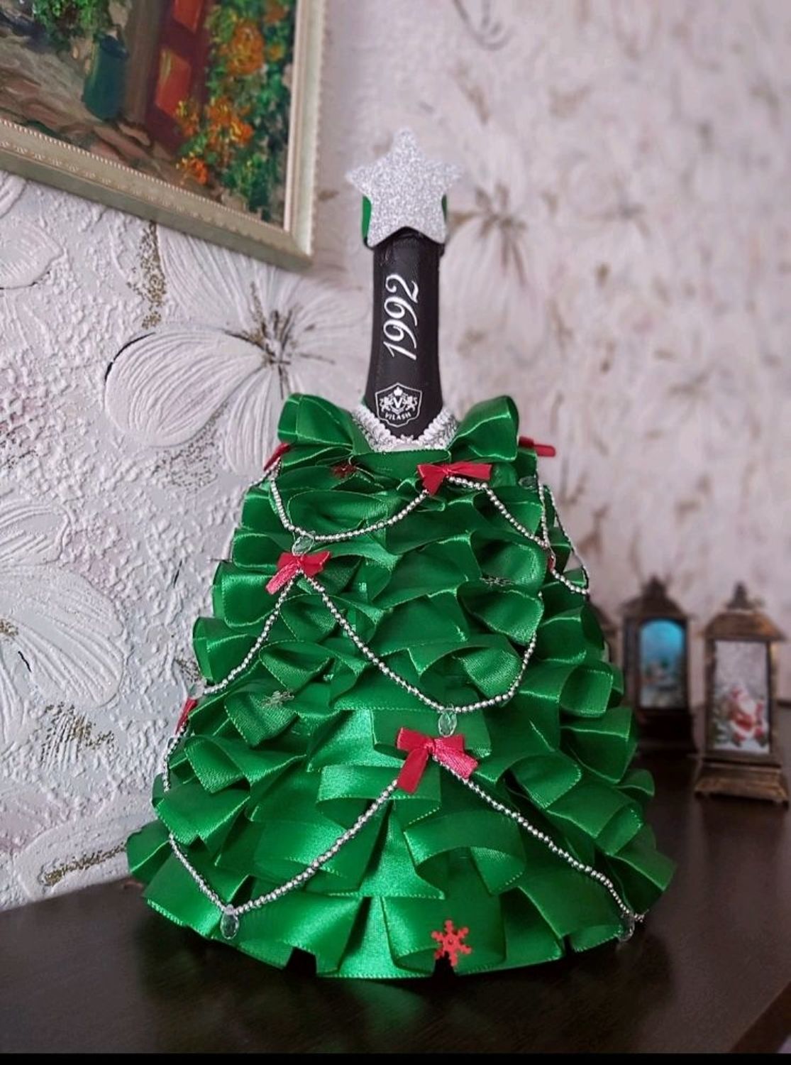 Фото №1 к отзыву покупателя Марина о товаре Новогодняя елка - чехол на бутылку шампанского и еще 1 товар