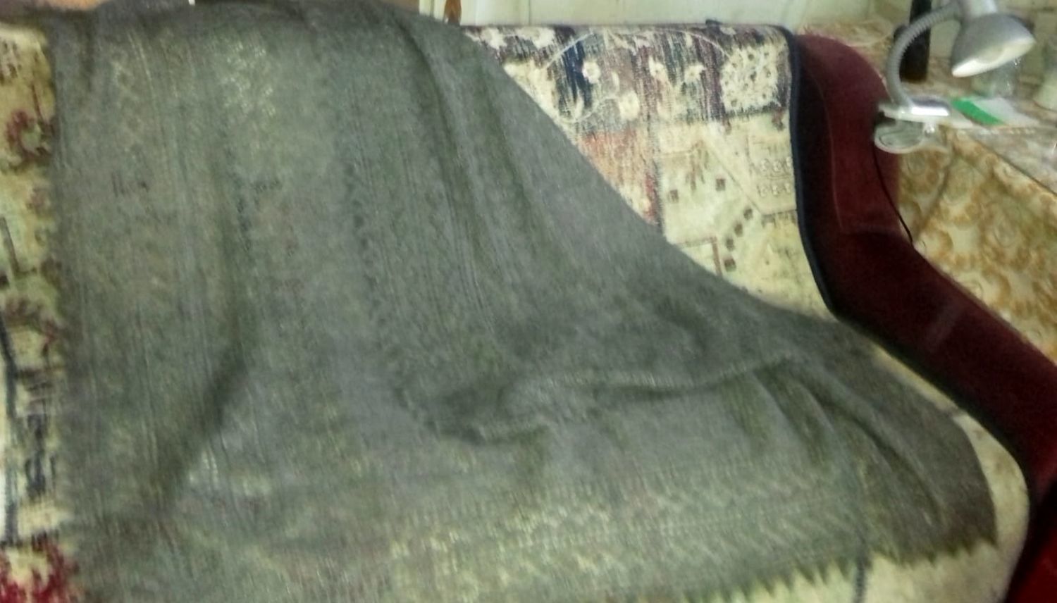 Photo №3 к отзыву покупателя Irina о товаре Оренбургский пуховый платок, тёплый, пушистый,  из козьего пуха.1Н.