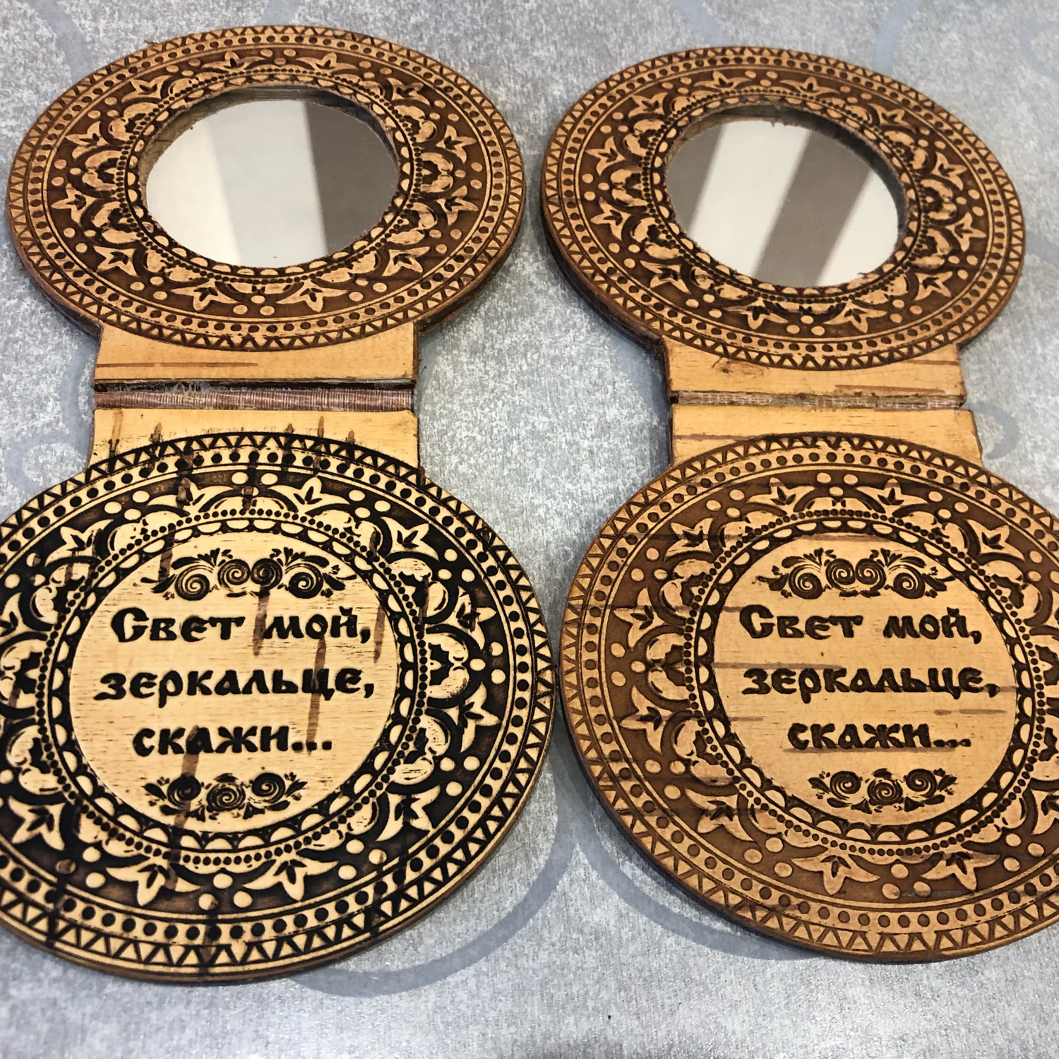 Фото №2 к отзыву покупателя Татьяна Марченко о товаре Зеркало компактное из бересты "Камилла". Зеркальце в подарок