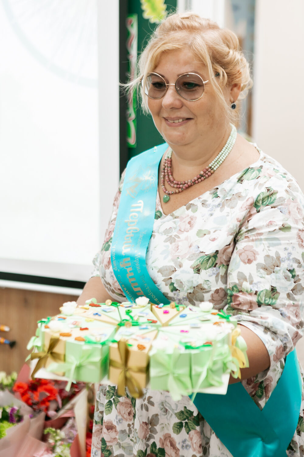 Фото №5 к отзыву покупателя Ирина Киселева о товаре Бумажный торт \
