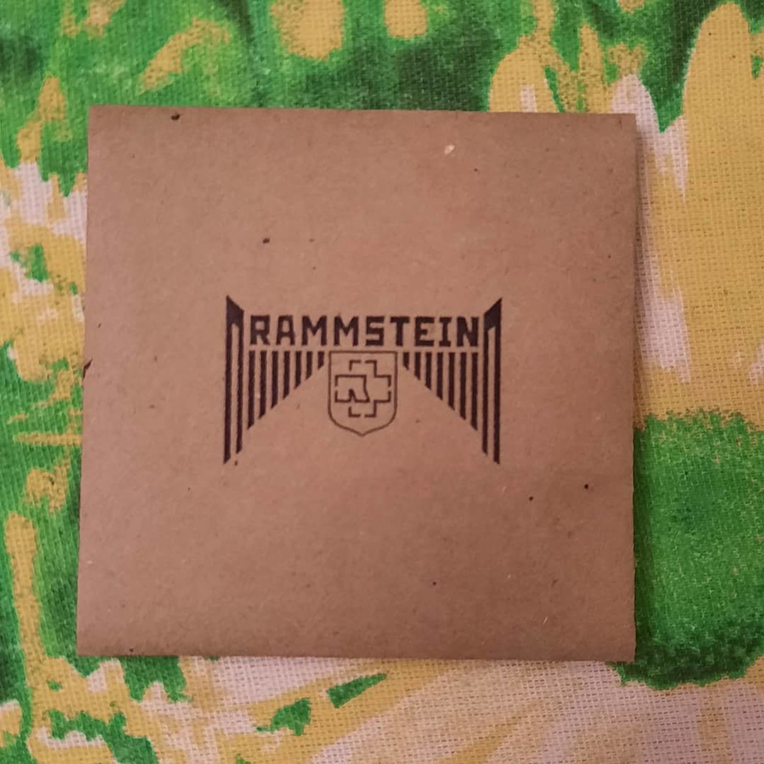 Фото №3 к отзыву покупателя Матвеичева Екатерина о товаре Кулон "Rammstein"