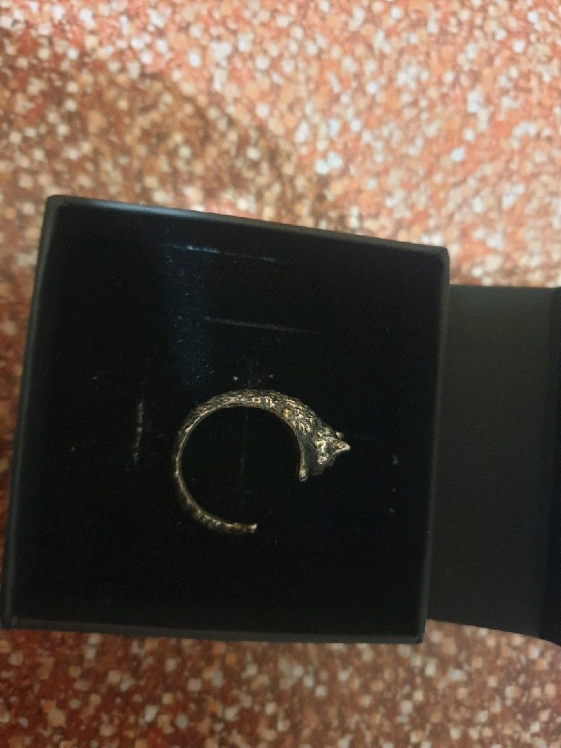 Фото №3 к отзыву покупателя Semikotov Jewellery о товаре Серебряное кольцо Котик 15-17