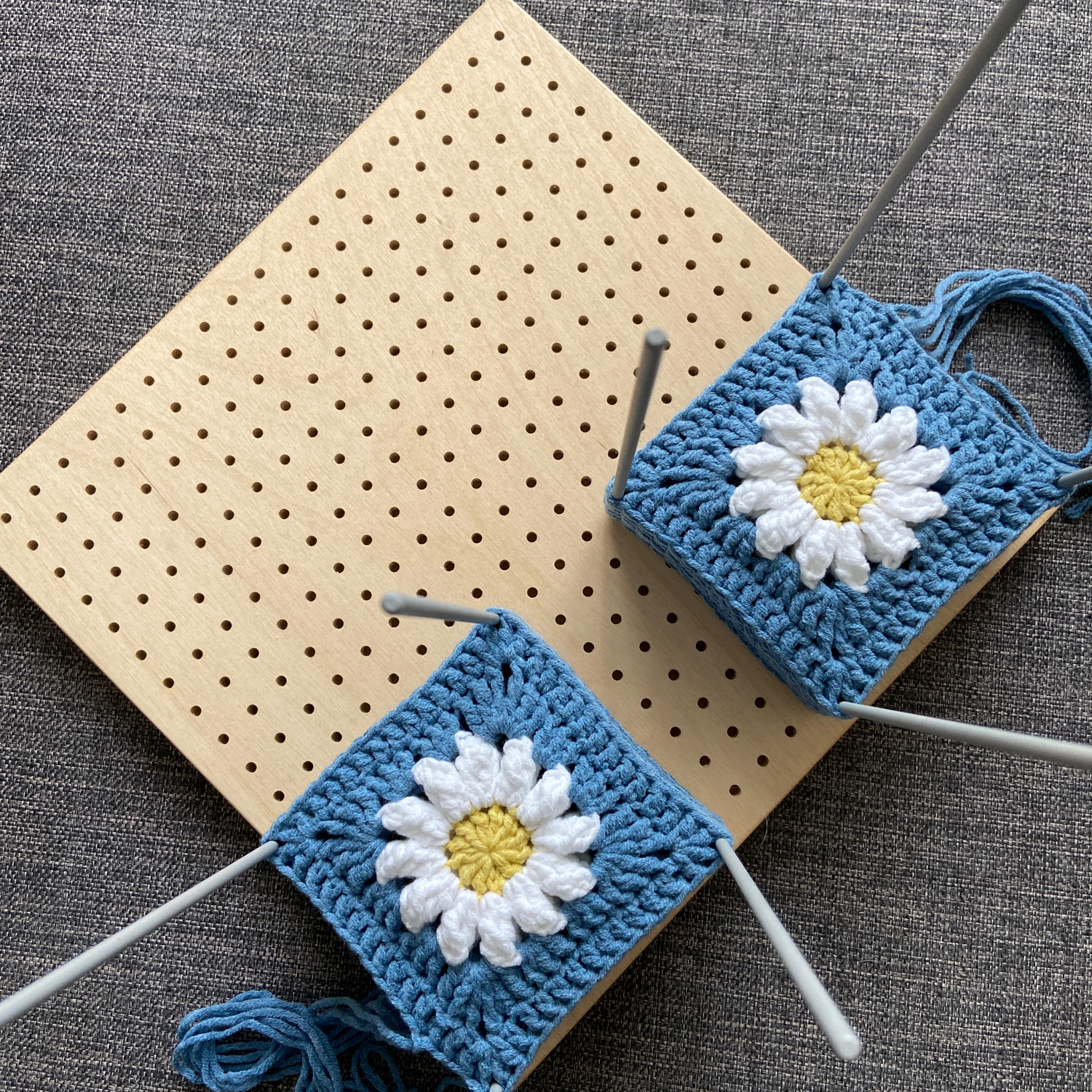 Фото №4 к отзыву покупателя Plush crochet style о товаре Фиксатор/держатель мотивов