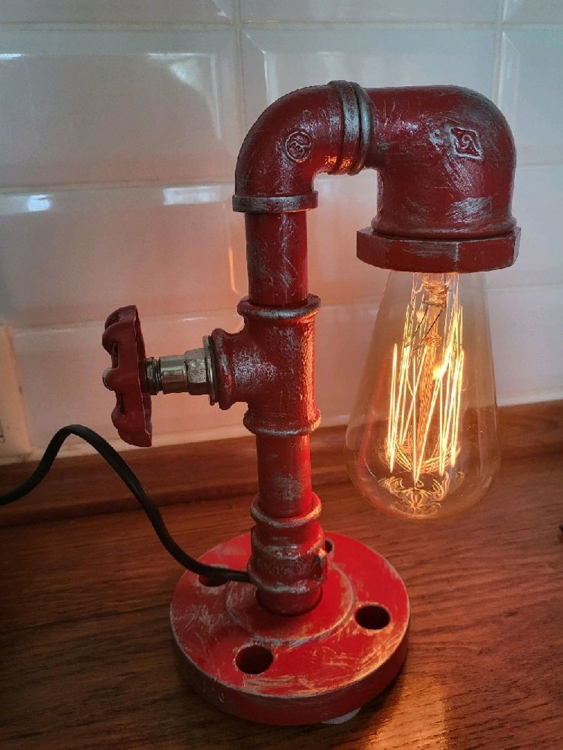Фото №1 к отзыву покупателя Зайцева анна о товаре Настольная лампа в стиле лофт, индастриал, стимпанк, ретро