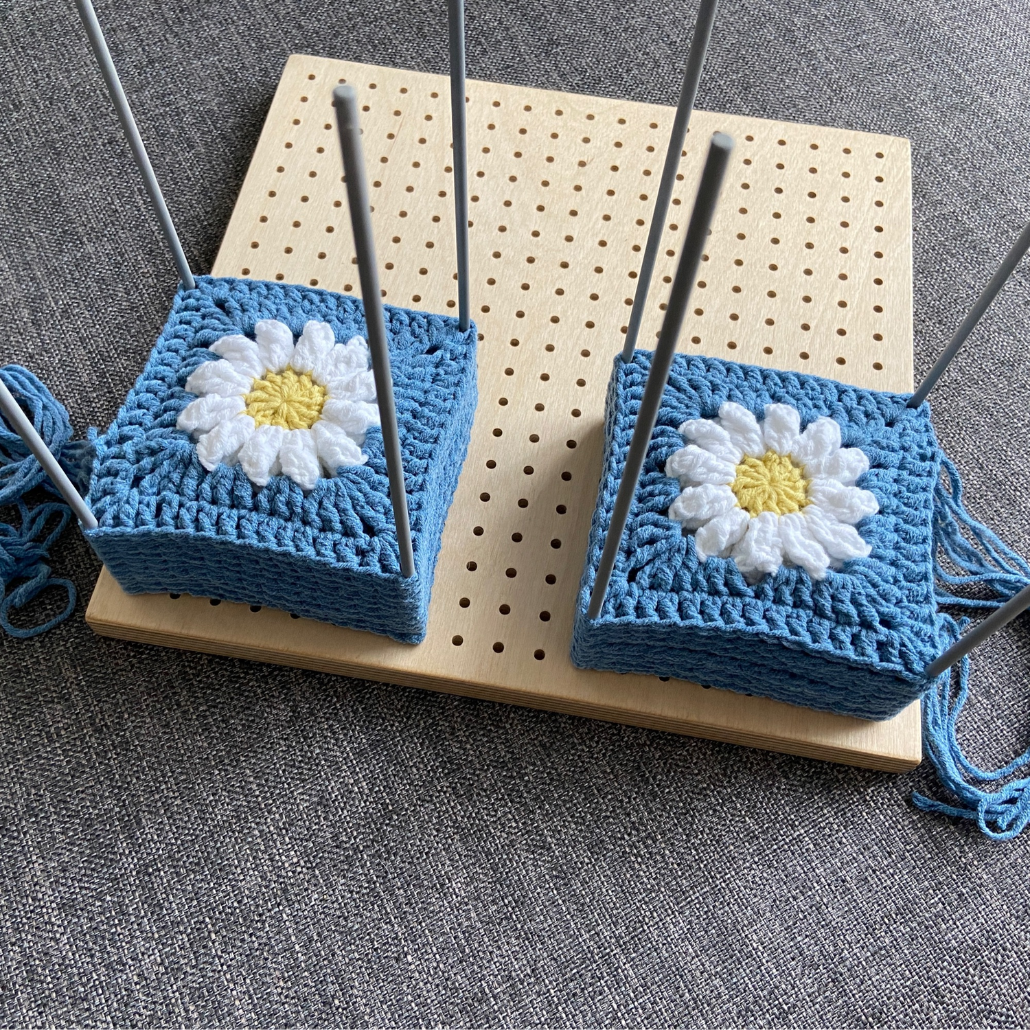 Фото №1 к отзыву покупателя Plush crochet style о товаре Фиксатор/держатель мотивов