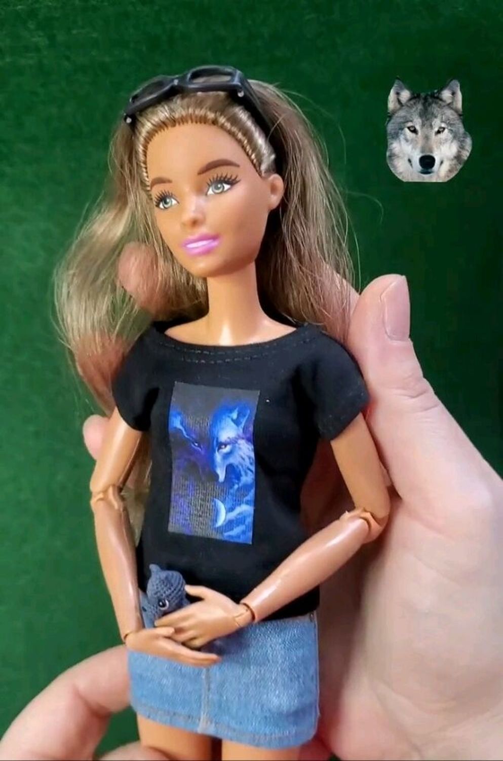 Фото №3 к отзыву покупателя Microtoys_by о товаре Комплект для Barbie (топ, юбка, трусики)