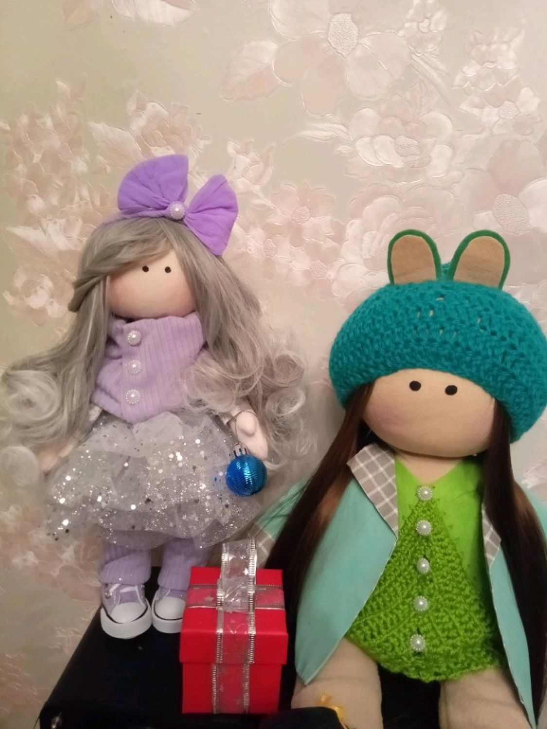 Фото №1 к отзыву покупателя Вера о товаре Новогодняя куколка и большая куколка Тоня, тело куколки, декор