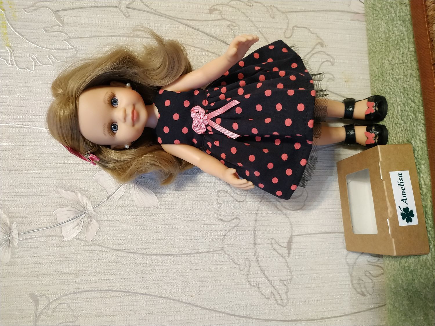 Фото №4 к отзыву покупателя Юлия о товаре Платья для кукол