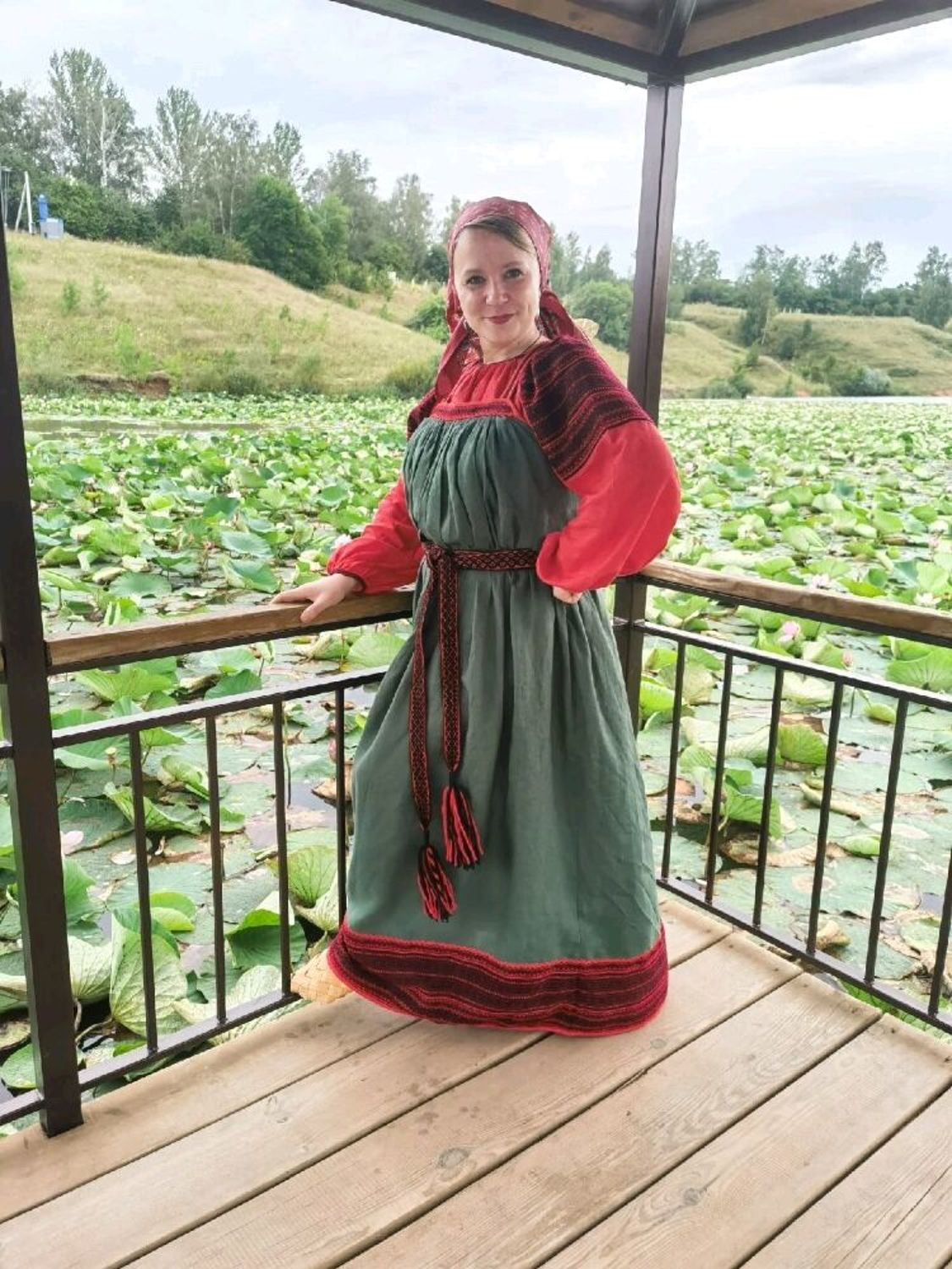 Фото №1 к отзыву покупателя Ирина о товаре Народный костюм и еще 1 товар