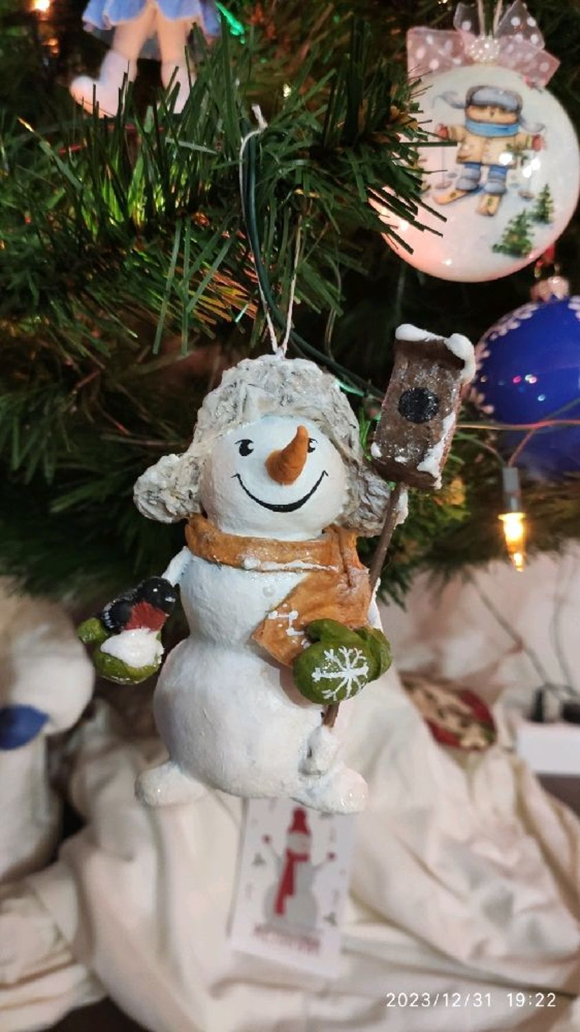 Фото №1 к отзыву покупателя Алина о товаре Ватная игрушка Снеговик