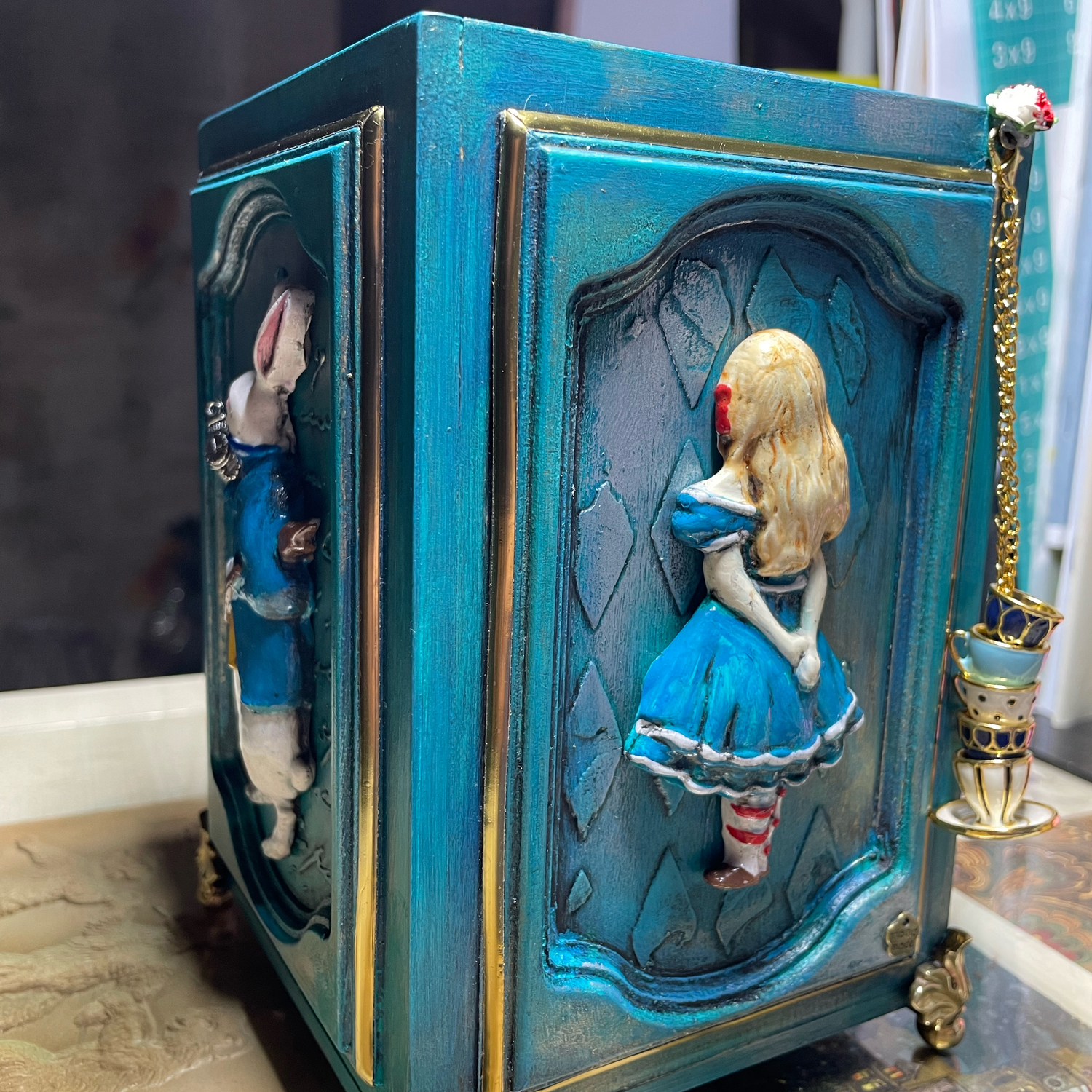 Фото №2 к отзыву покупателя Мария о товаре Подставка для канцтоваров "ALICE"