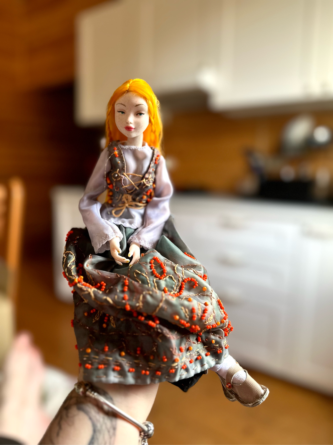 Photo №1 к отзыву покупателя Vera Chekal о товаре Куклы: Фарфор. Шарнирная кукла Злата