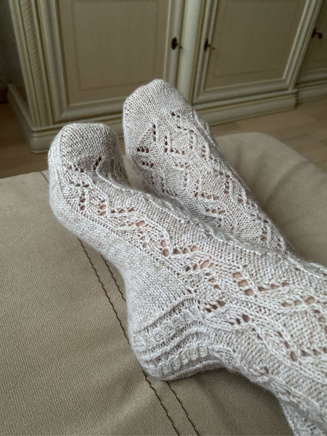 Фото №1 к отзыву покупателя Марьяна о товаре Вязаные женские носки из норвежской носочной шерсти и еще 1 товар