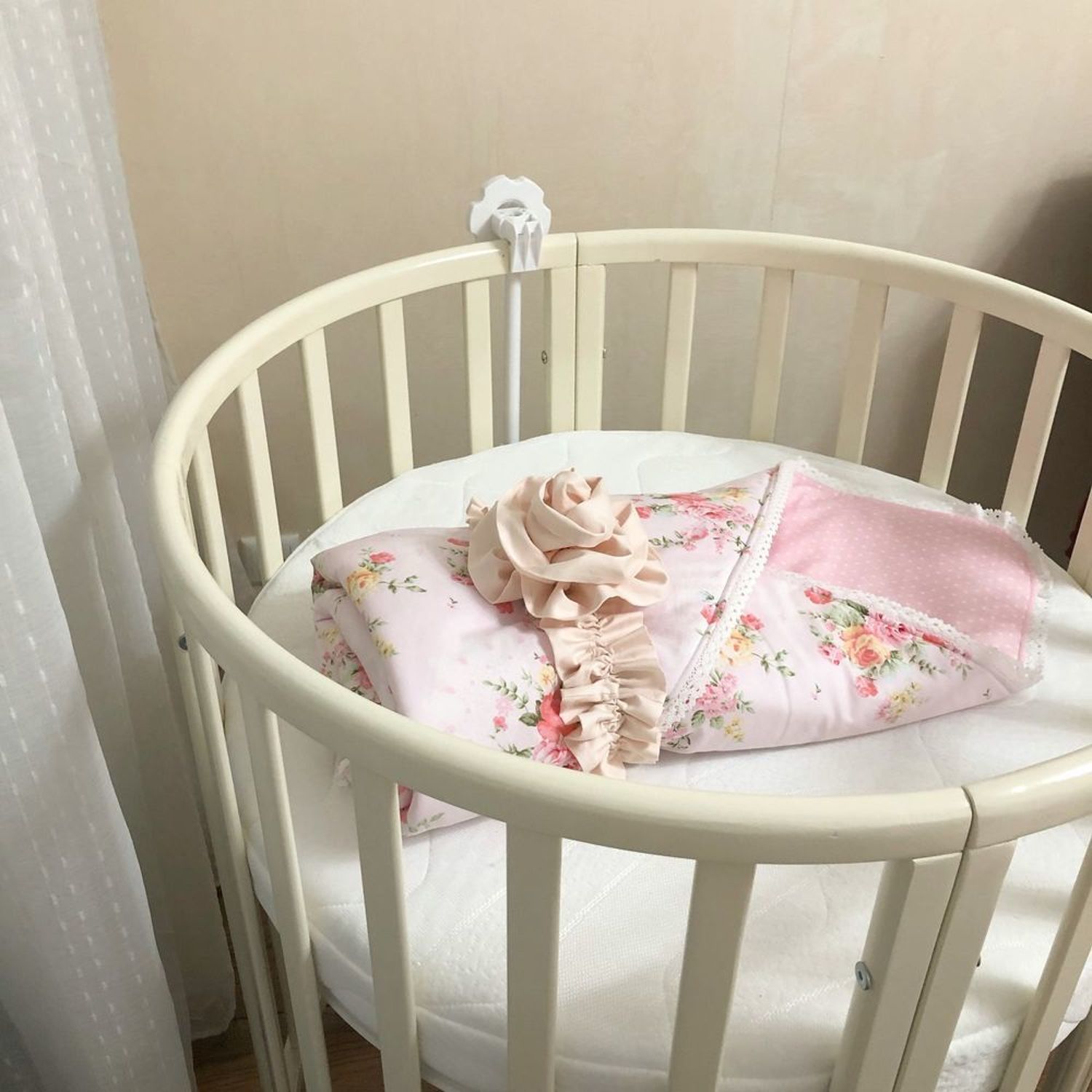 Фото №2 к отзыву покупателя Ольга о товаре Конверт одеяло на выписку с кружевом