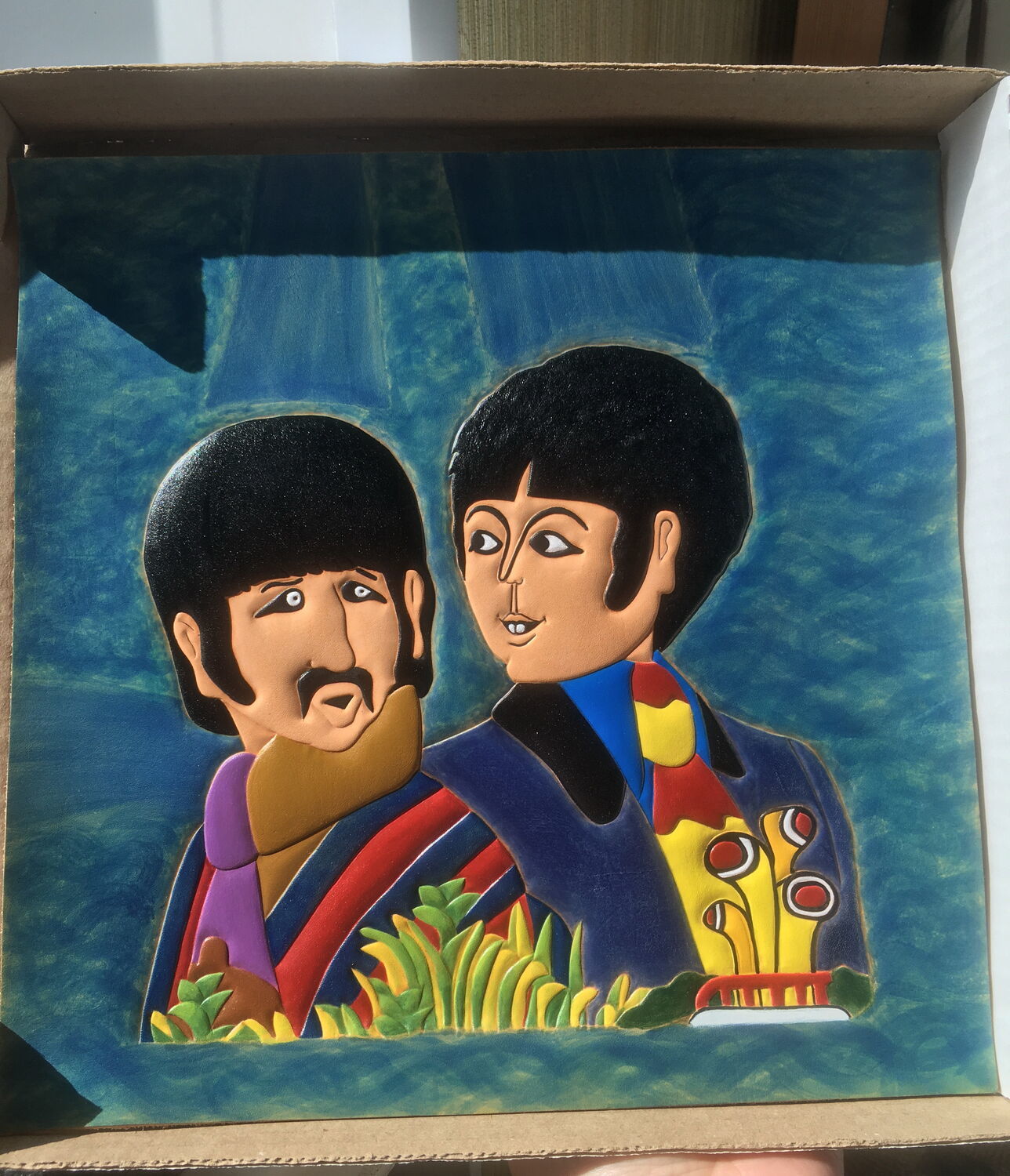 Фото №1 к отзыву покупателя Игорь о товаре Картина из кожи The Beatles