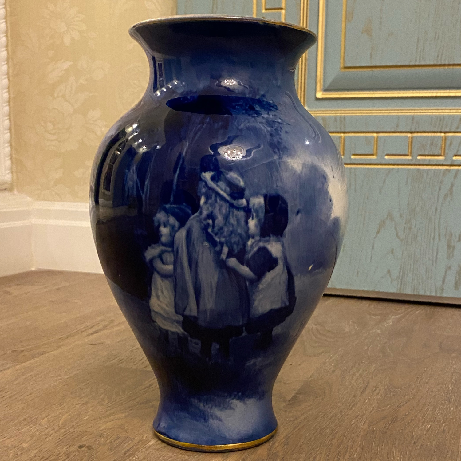 Фото №1 к отзыву покупателя Елена Сергеевна о товаре Винтаж: Старинная ваза, "Royal Doulton", Англия, около 1920 года