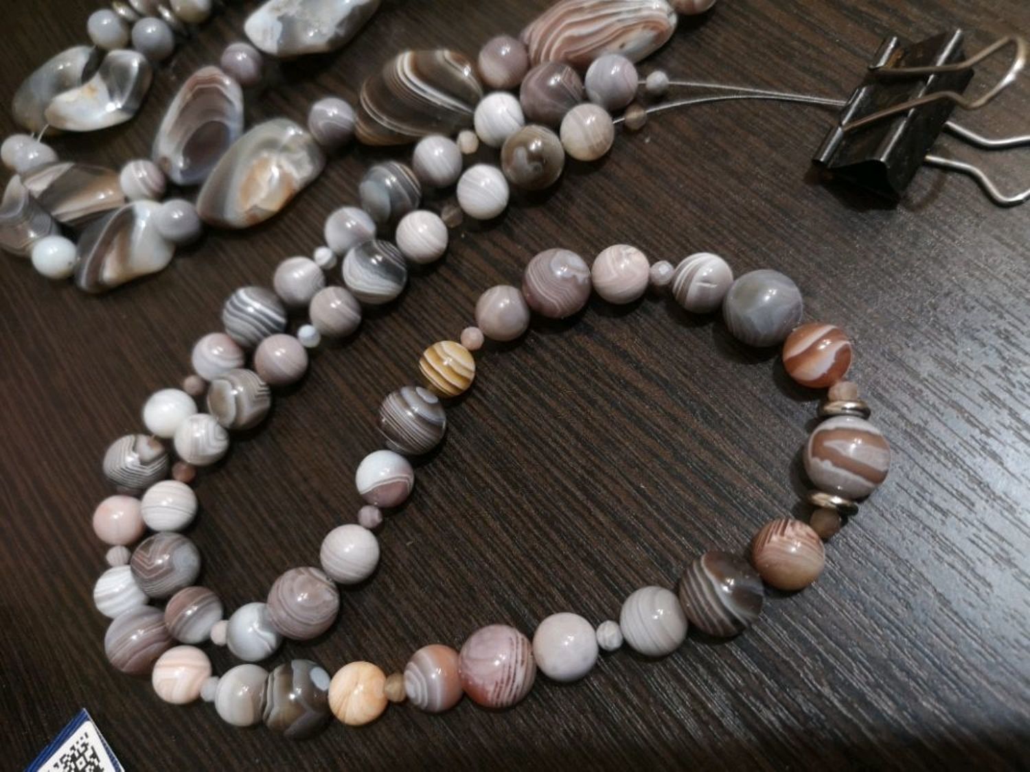 Фото №1 к отзыву покупателя Huma Jewelry о товаре Агат ботсвана 10 мм, 12 мм