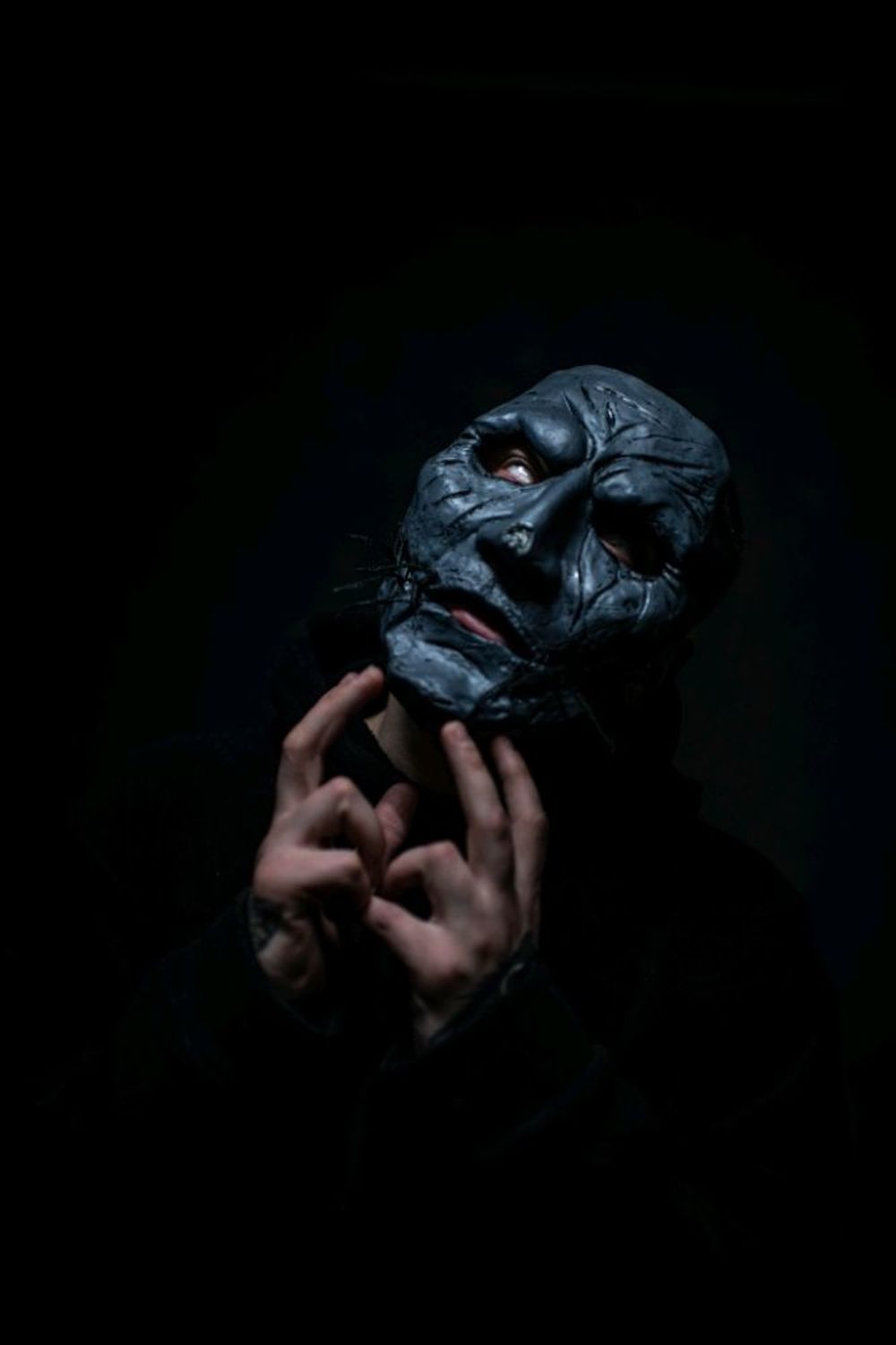 Photo №4 к отзыву покупателя Shevkov Vladimir Sergeevich о товаре Маска Кори Тейлора 5 Grey Chapter маска группы Слипкнот Slipknot