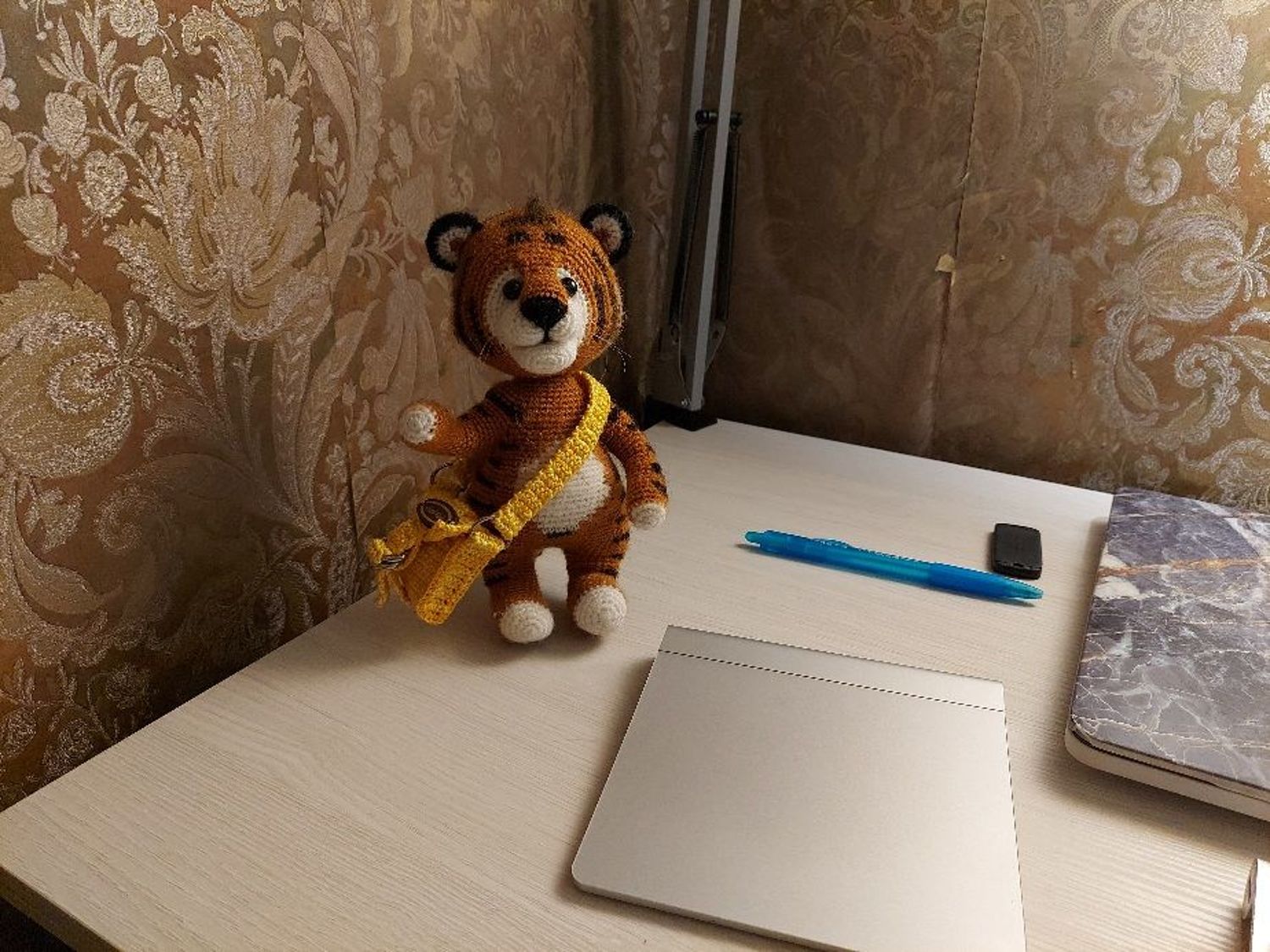 Фото №1 к отзыву покупателя Галанина Вера Ильинична о товаре Вязаный тигр. Вязаный символ 2022 года.