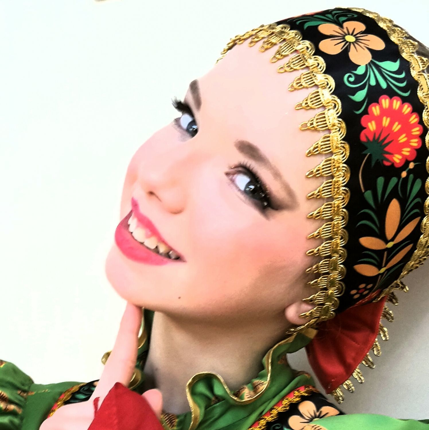 Photo №1 к отзыву покупателя Dmitrieva Elena о товаре Хохлома малинки русский костюм