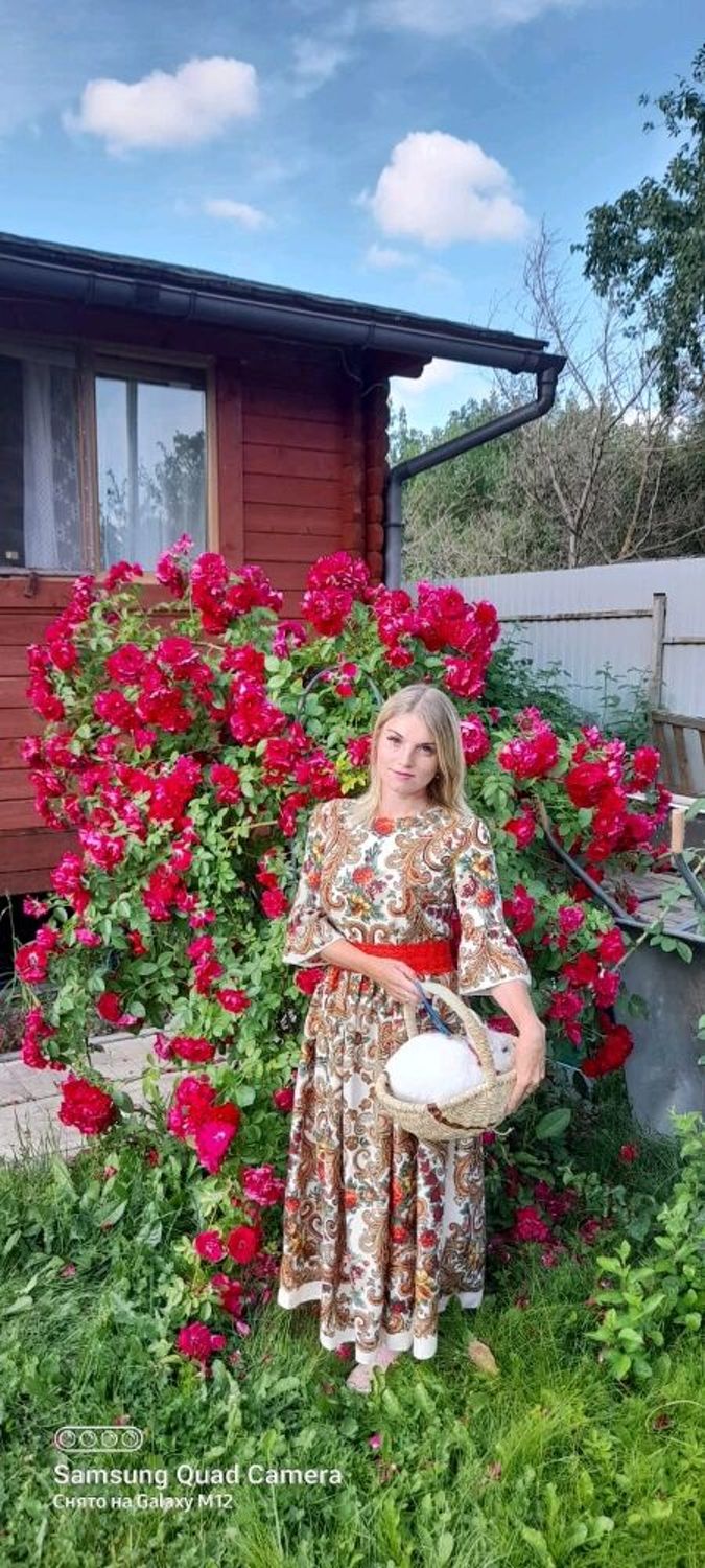 Фото №4 к отзыву покупателя Irina Vasilyeva о товаре Платье нарядное из платка, белое платье Тайна Сердца
