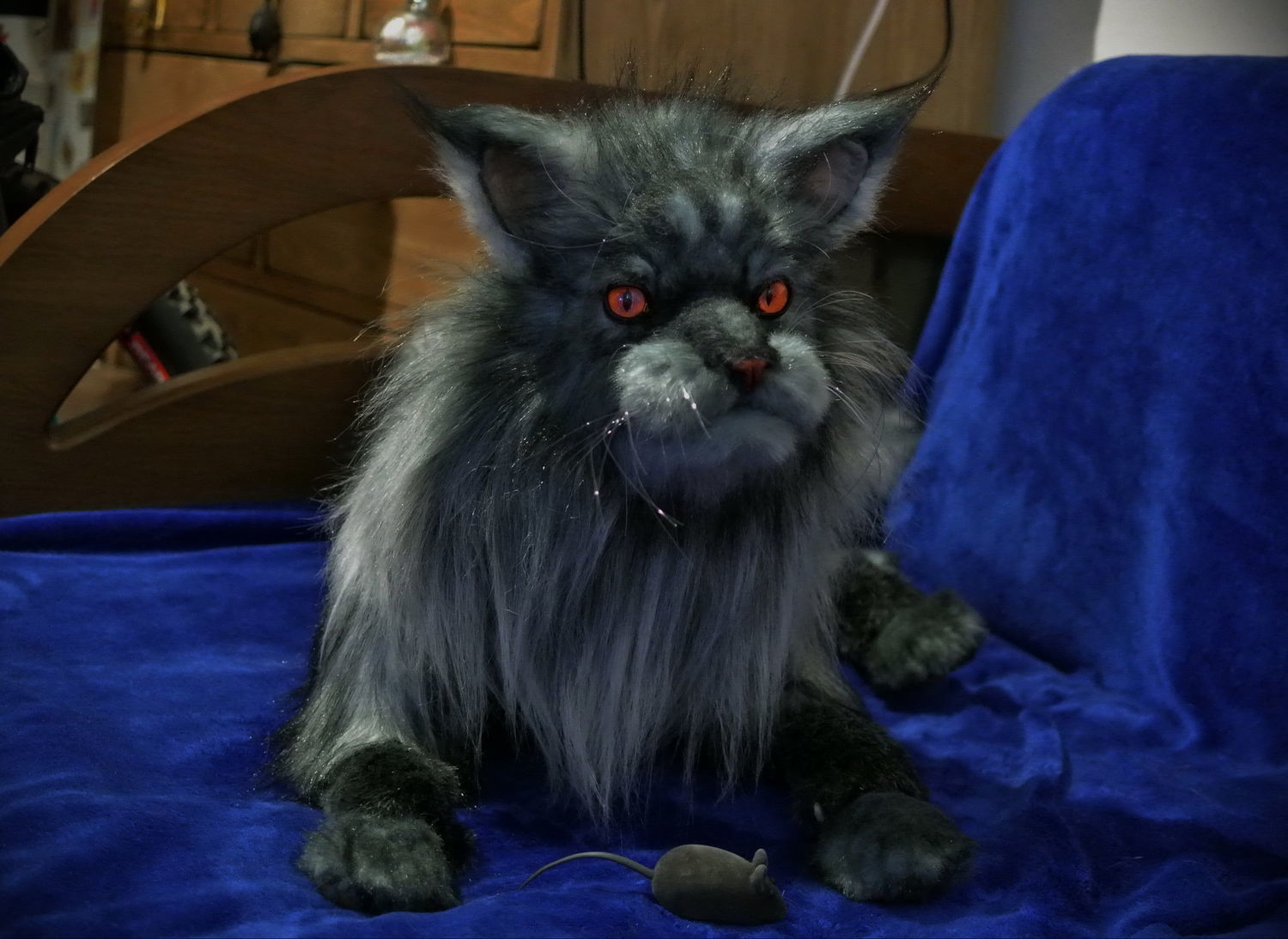 Фото №3 к отзыву покупателя Ольга о товаре Реалистичная мягкая игрушка кот мейн кун Майкл