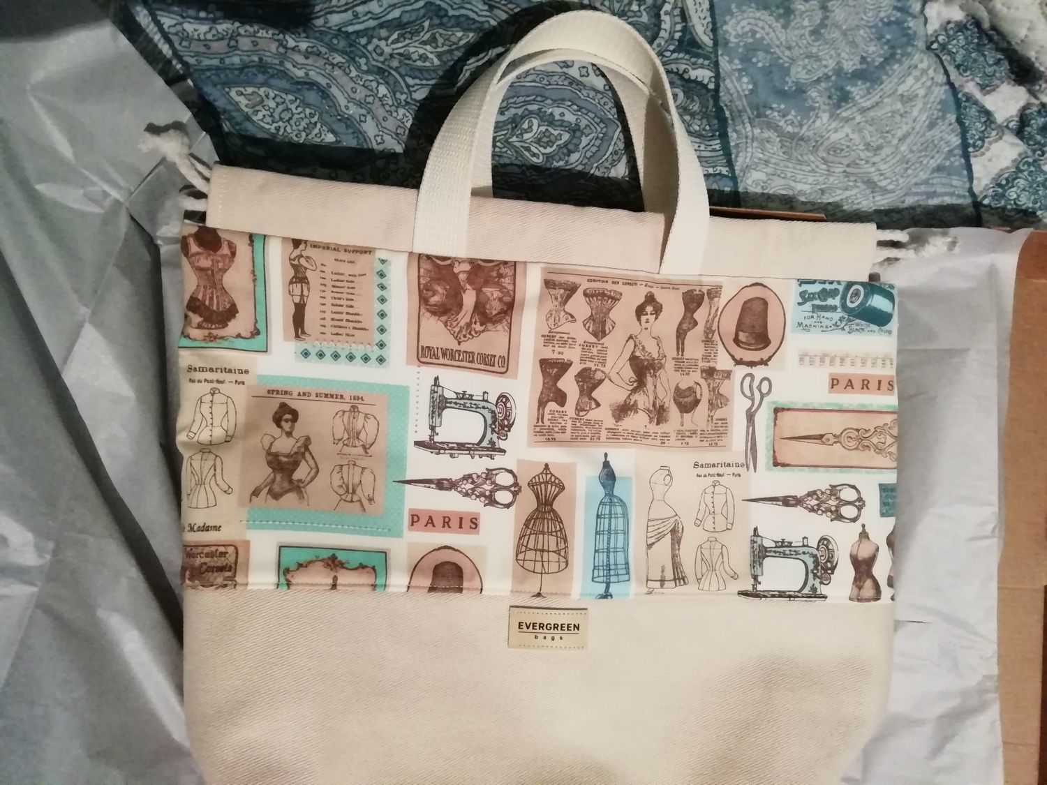 Photo №2 к отзыву покупателя Kuftarev Vasilij о товаре Проектная сумка для вязания "Ретро"
