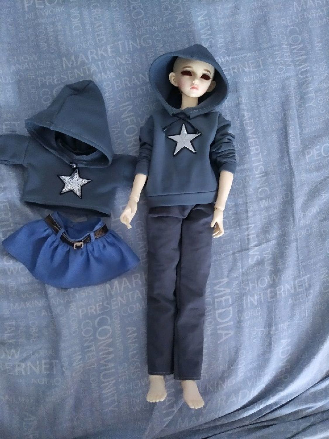 Photo №4 к отзыву покупателя Lina о товаре Набор кукольной одежды. 2 кофточки, юбка и штанишки