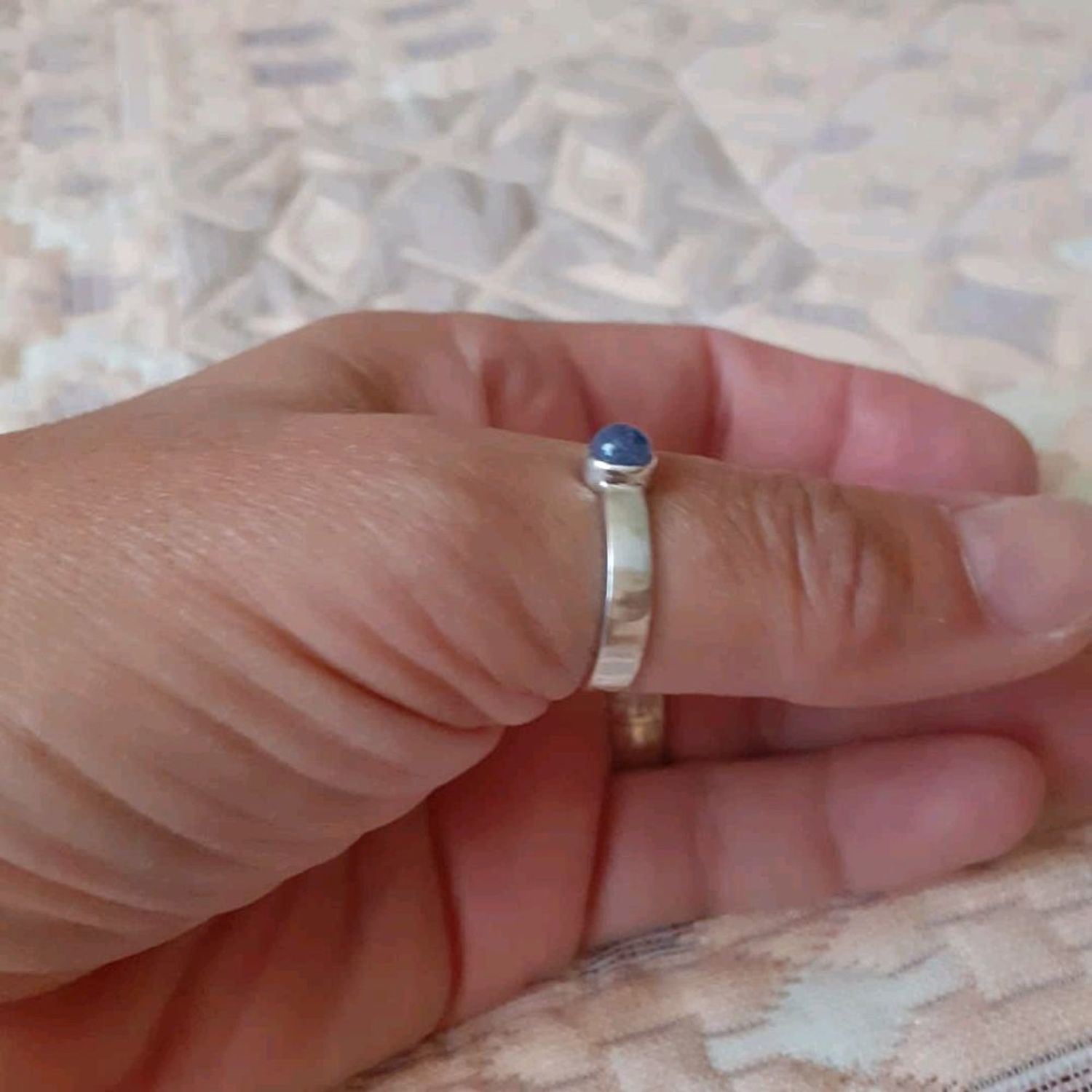 Фото №2 к отзыву покупателя SableKlan о товаре Серебряные безразмерные кольца в ассортименте, камни разные