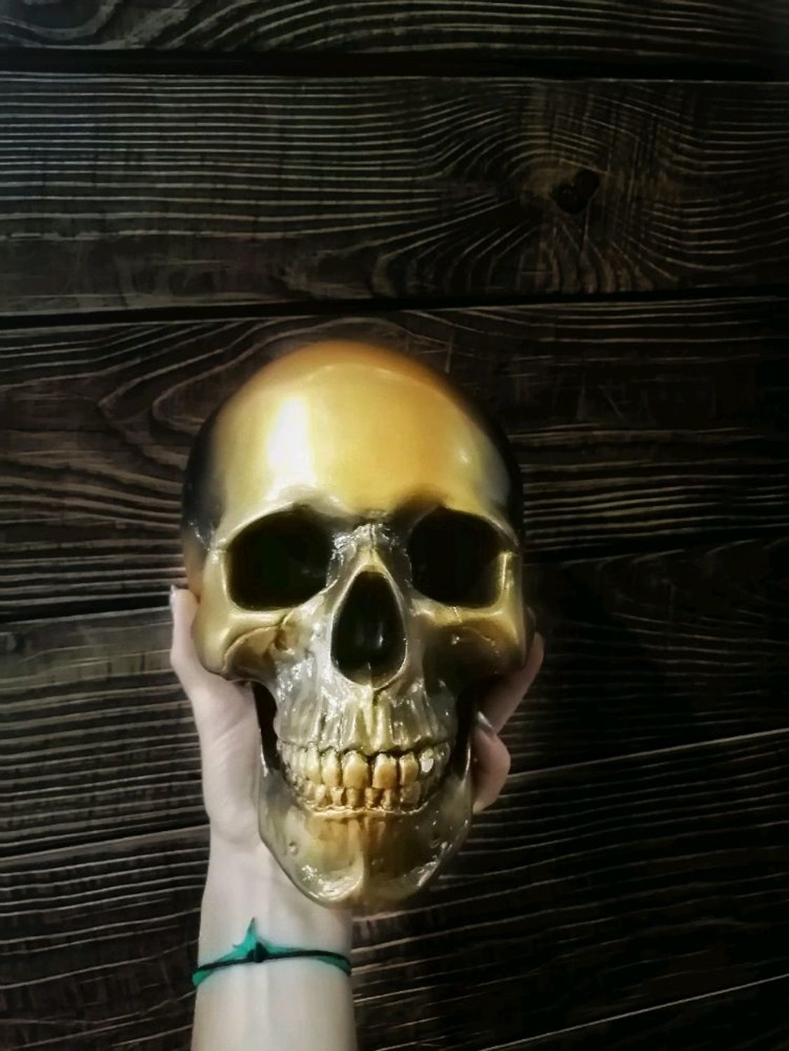 Фото №1 к отзыву покупателя Stones Bones о товаре Skull. Цветная коллекция