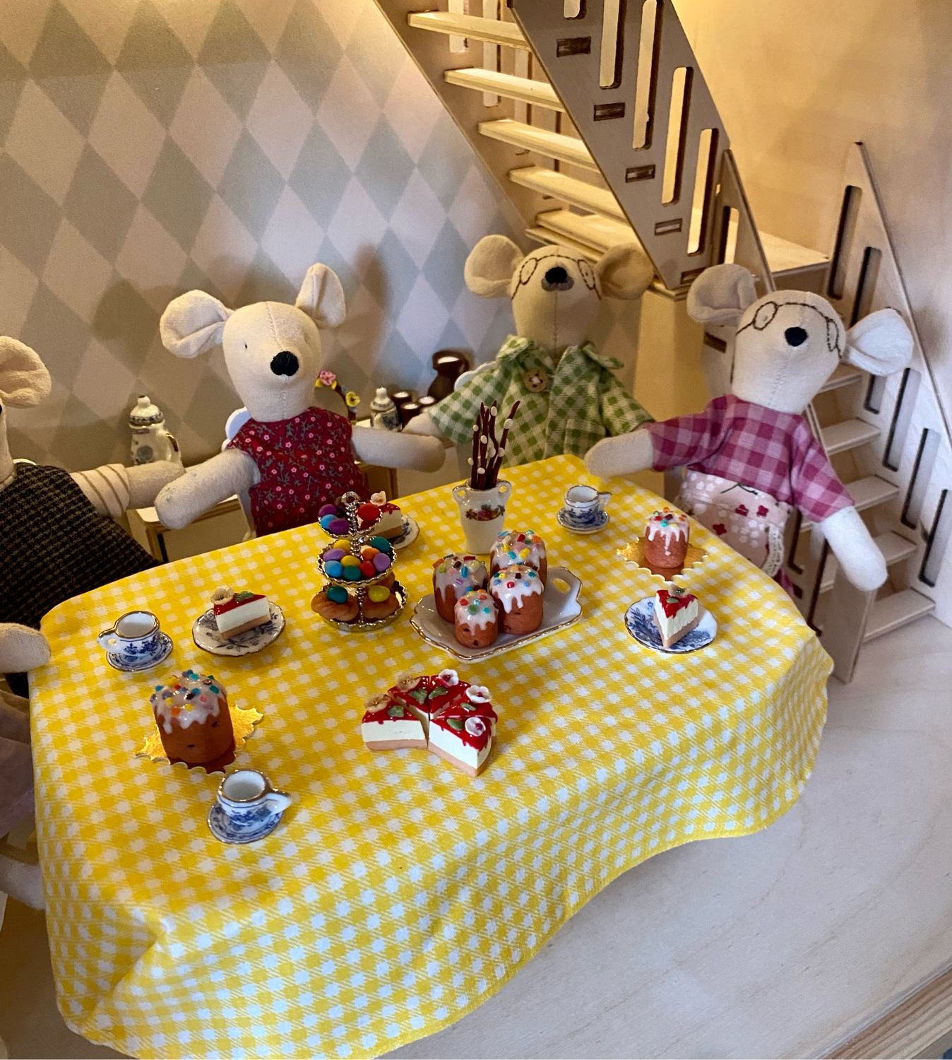 Photo №2 к отзыву покупателя Darya о товаре Куличи для кукольного дома - Еда для кукол