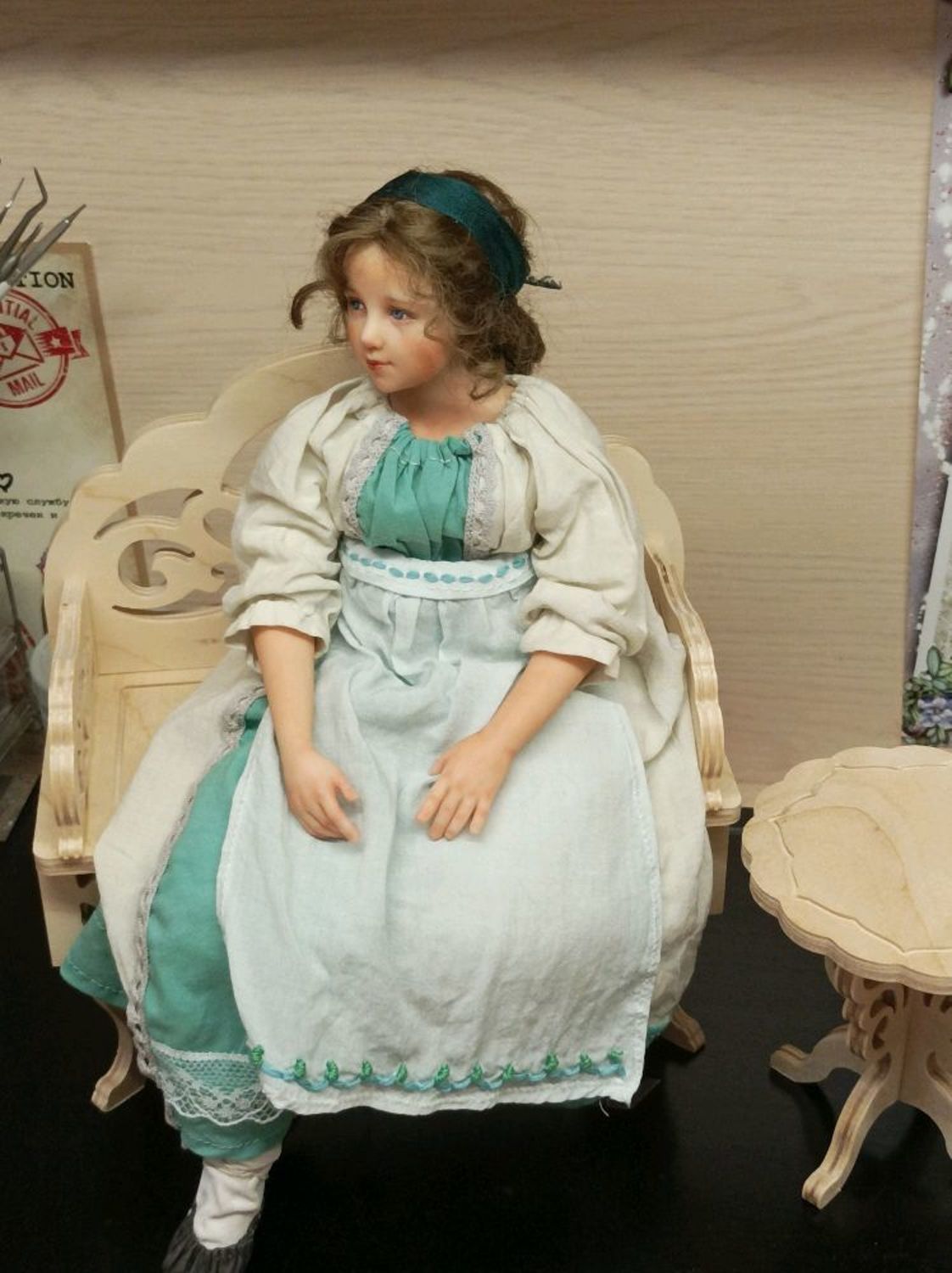 Photo №1 к отзыву покупателя Kukly Lyubovi Parshinoj о товаре Кукольный диванчик для кукол и игрушек 1515