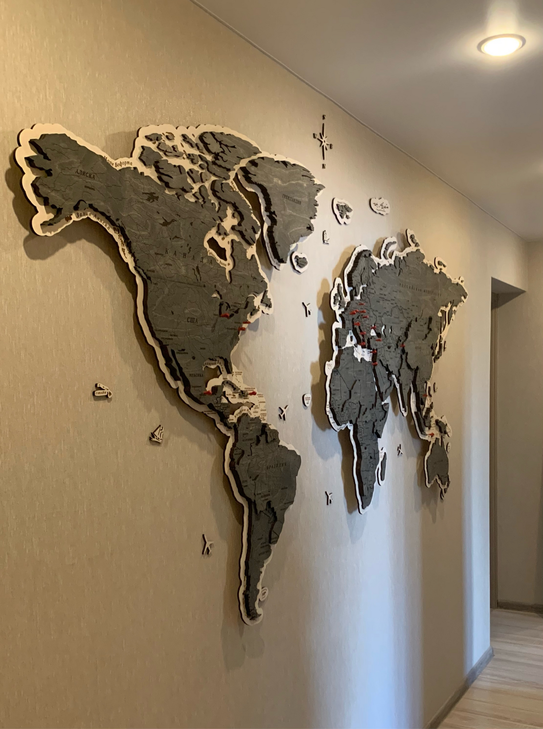 Фото №1 к отзыву покупателя Нина о товаре Карта мира из дерева, деревянная карта мира