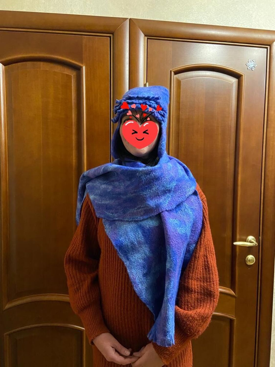 Фото №4 к отзыву покупателя Ольга о товаре Шарф «незабудки , васильки»