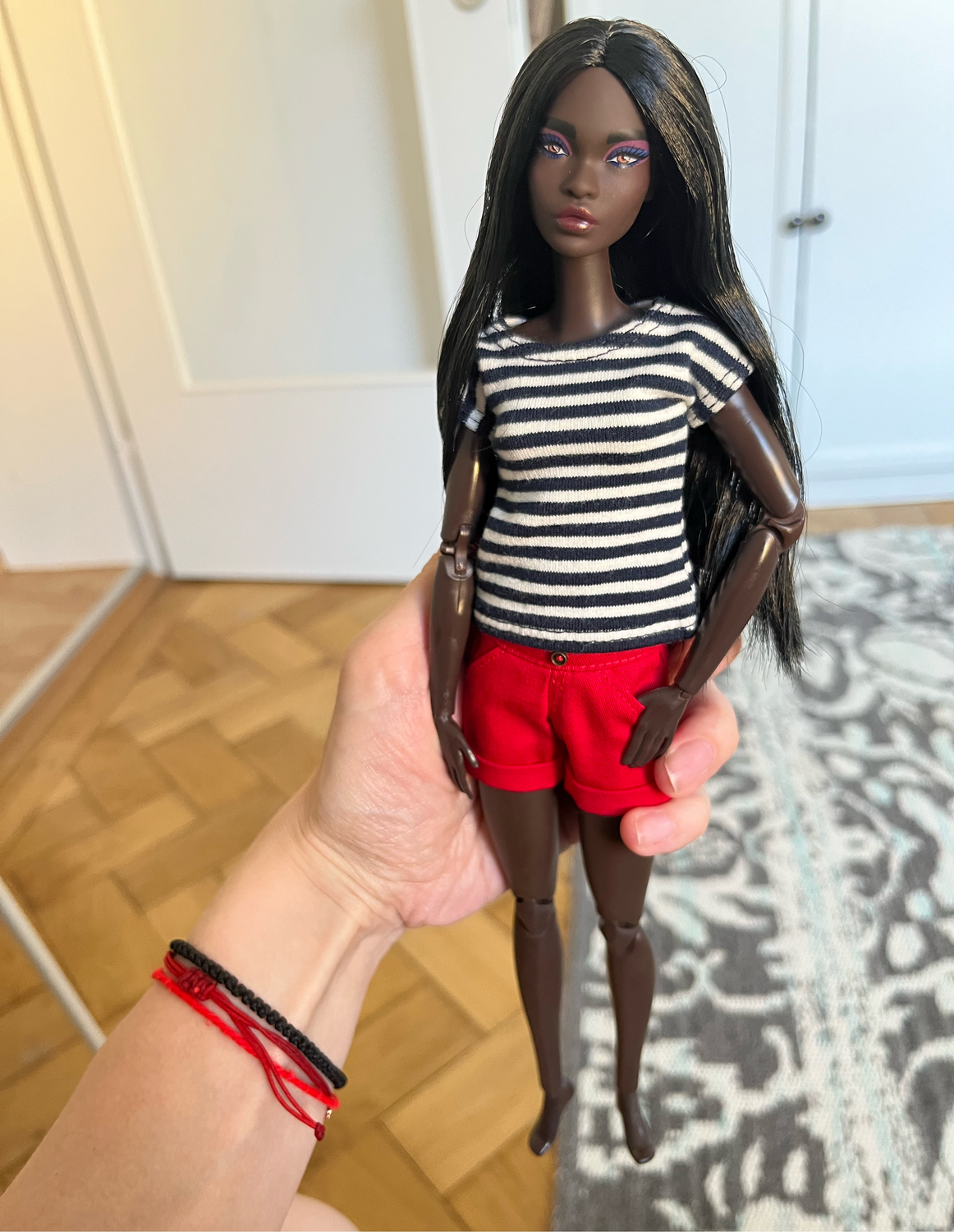 Фото №1 к отзыву покупателя alinazaikina171 о товаре Комплект для Barbie (топ и шорты) и еще 1 товар