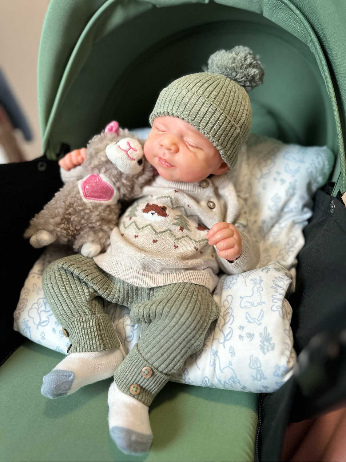 Фото №3 к отзыву покупателя Tatiana о товаре Куклы Reborn: Кукла реборн Паскаль от Любови Фирсовой
