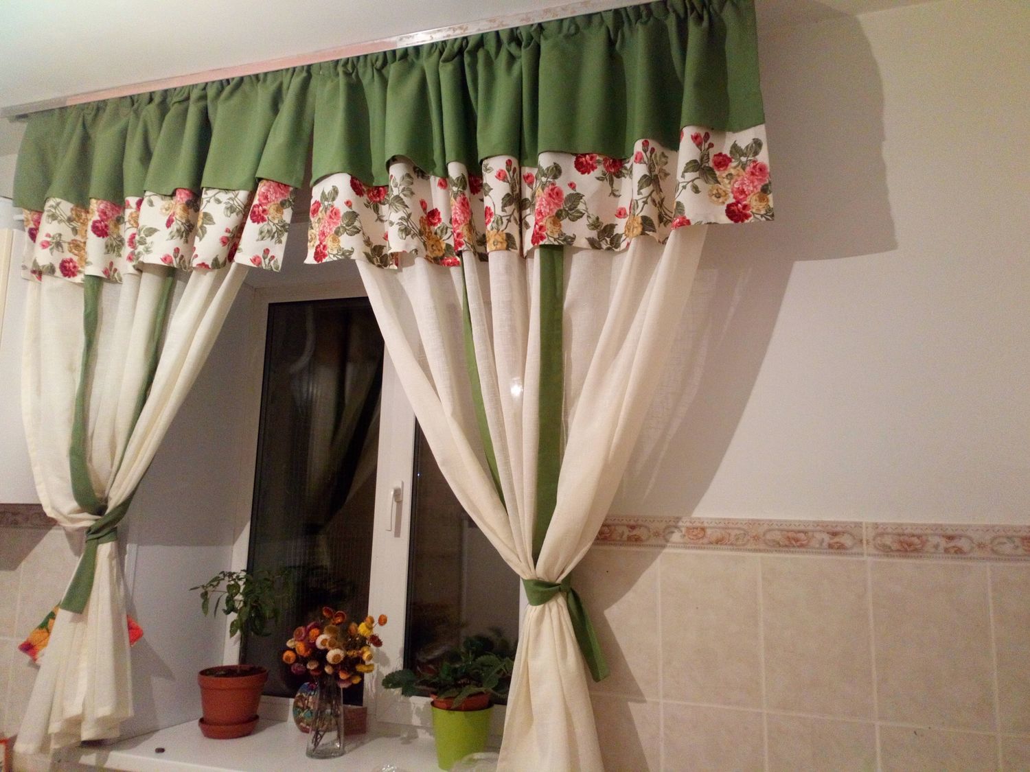 шторы в стиле прованс для кухни лаванда