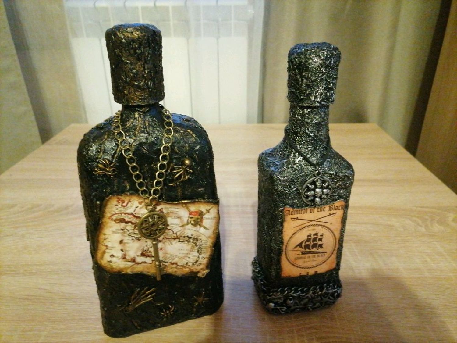 Фото №1 к отзыву покупателя kruzhkov1977 о товаре Декупаж. Декор бутылок в пиратском стиле.