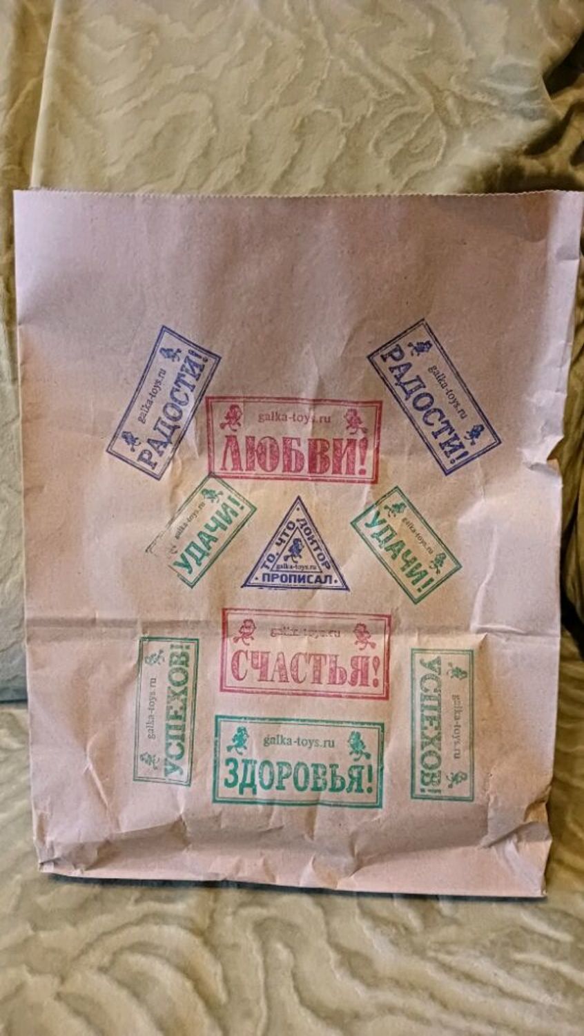 Фото №2 к отзыву покупателя Екатерина Великая о товаре Белые вязаные варежки Милые Пандочки