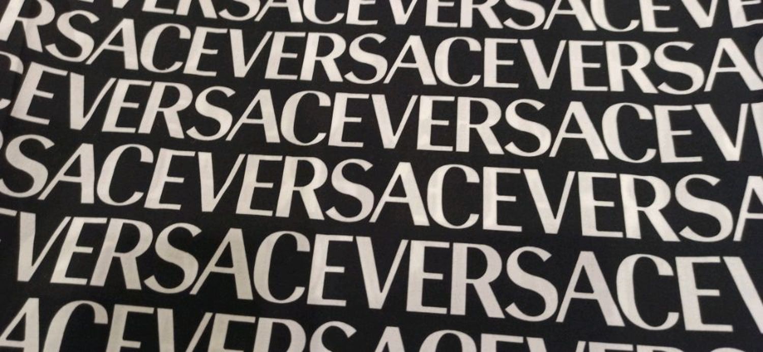 Фото №1 к отзыву покупателя Евгения о товаре Сорочечная "VERSACE" Италия