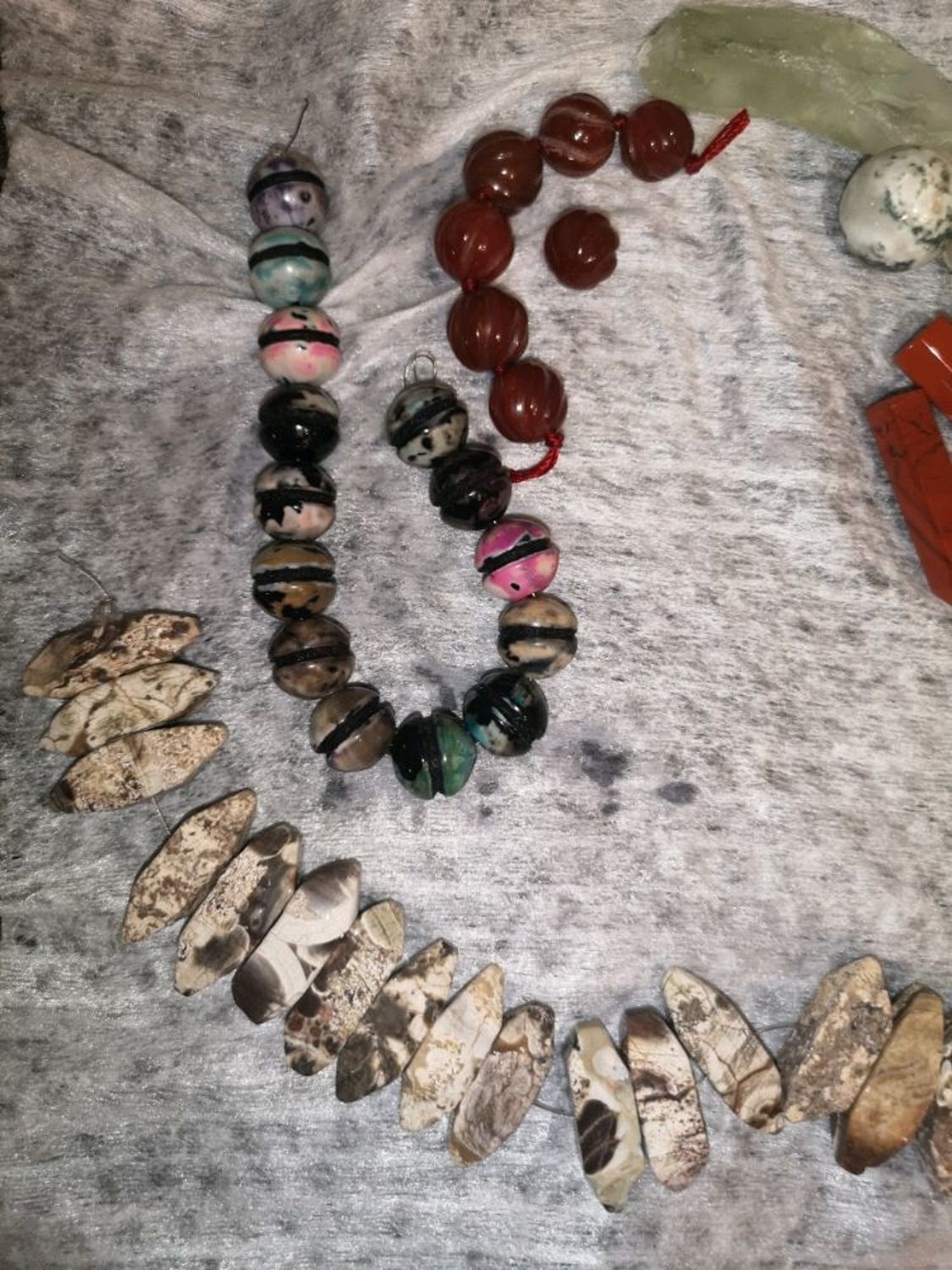 Фото №1 к отзыву покупателя Huma Jewelry о товаре Агат резной, бусины и еще 3 товара