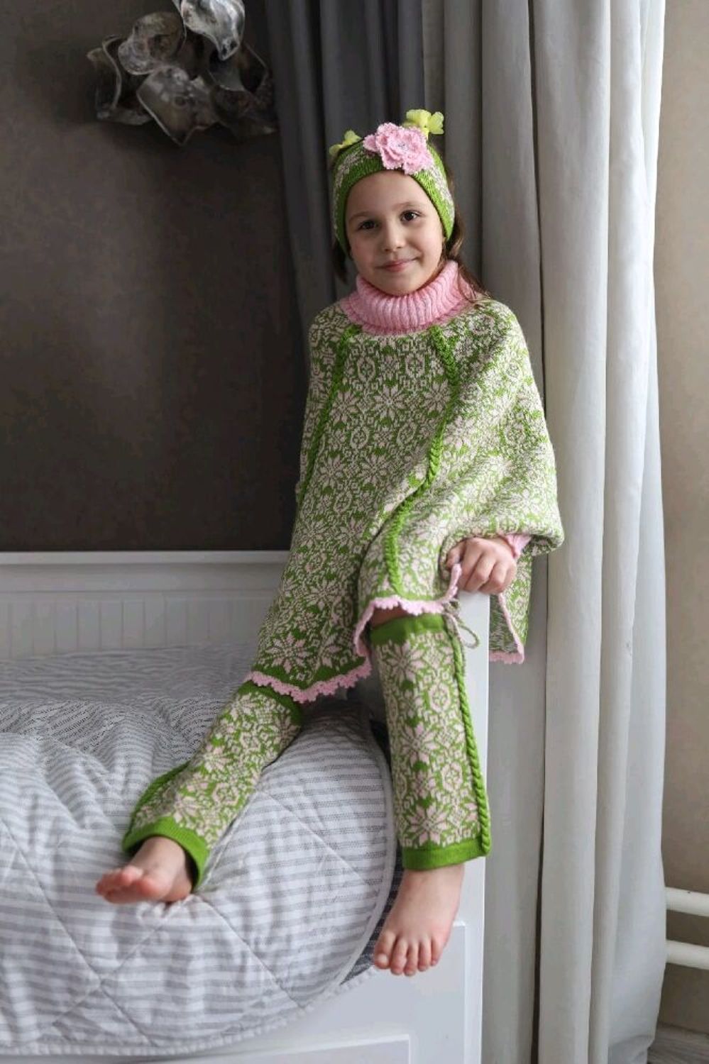 Фото №1 к отзыву покупателя ia.babayka2 о товаре Вязаный костюмчик "Осенний привет"