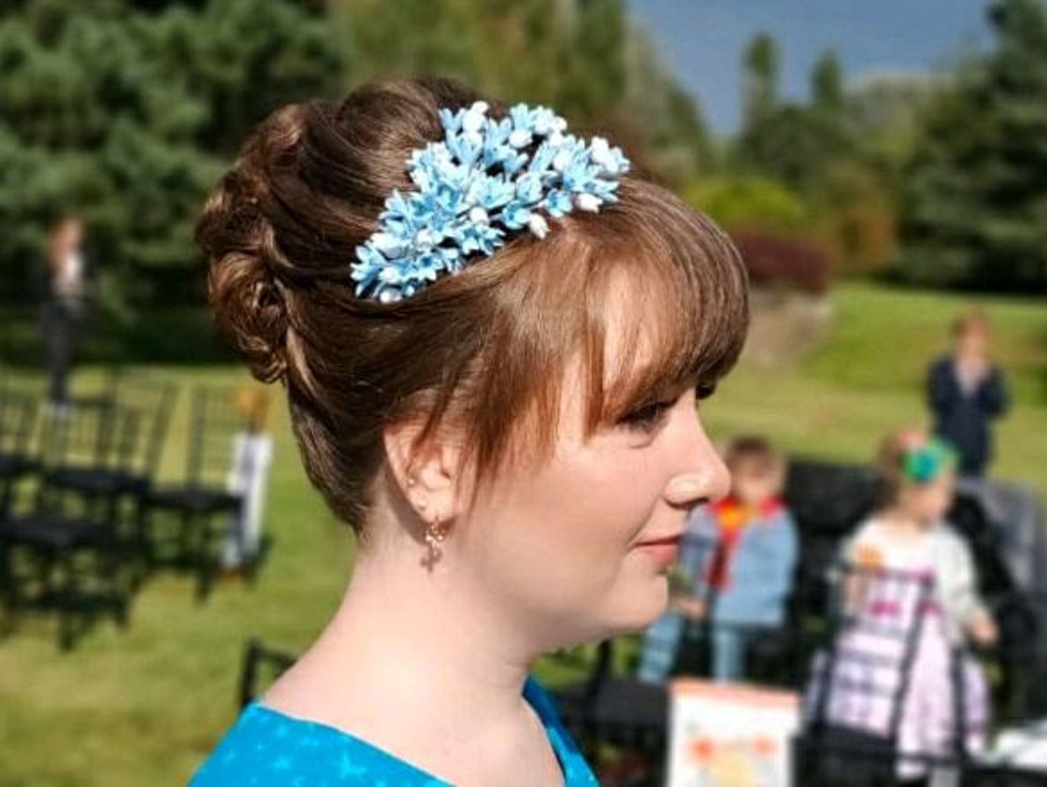 Photo №1 к отзыву покупателя Anastasiya о товаре Ободок с голубыми цветами