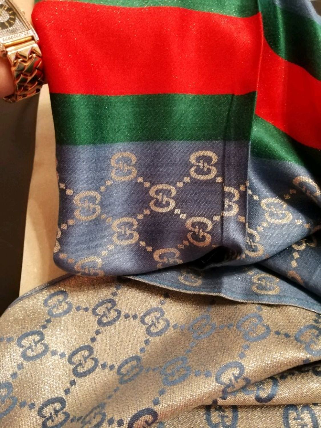 Фото №1 к отзыву покупателя Ольга о товаре Палантин с люрексом из ткани Gucci