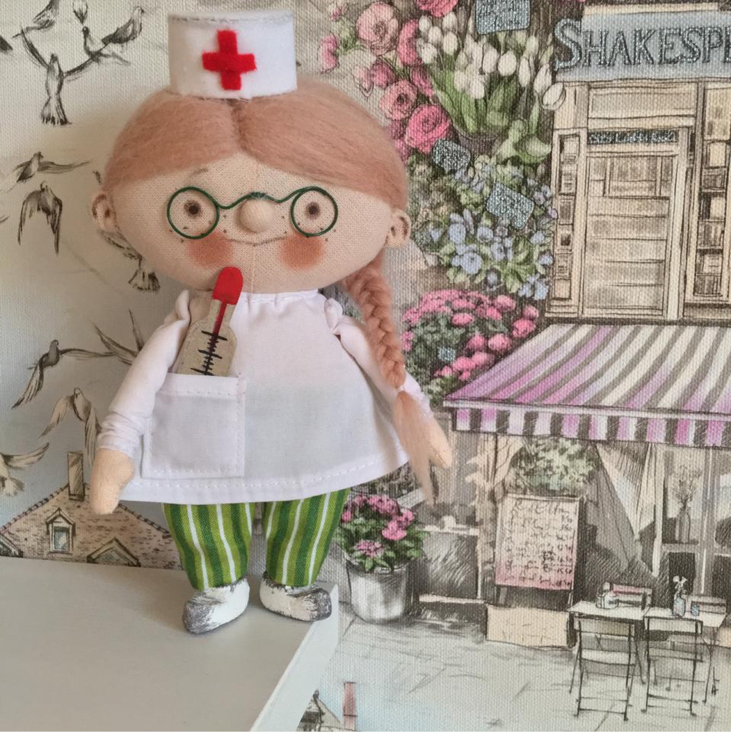 Photo №3 к отзыву покупателя Levitin Igor о товаре Доктор Пилюлькина Сказка дома Кукла текстильная