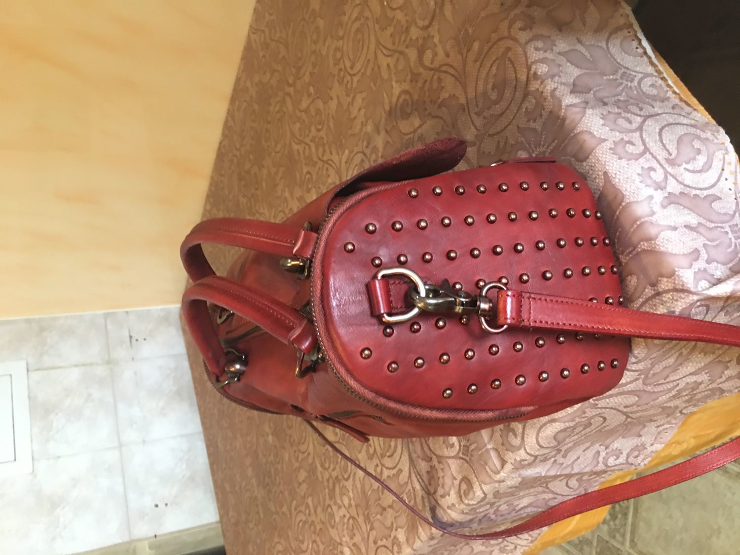 Photo №1 к отзыву покупателя ekaterina о товаре Классическая сумка: Толедо красная
