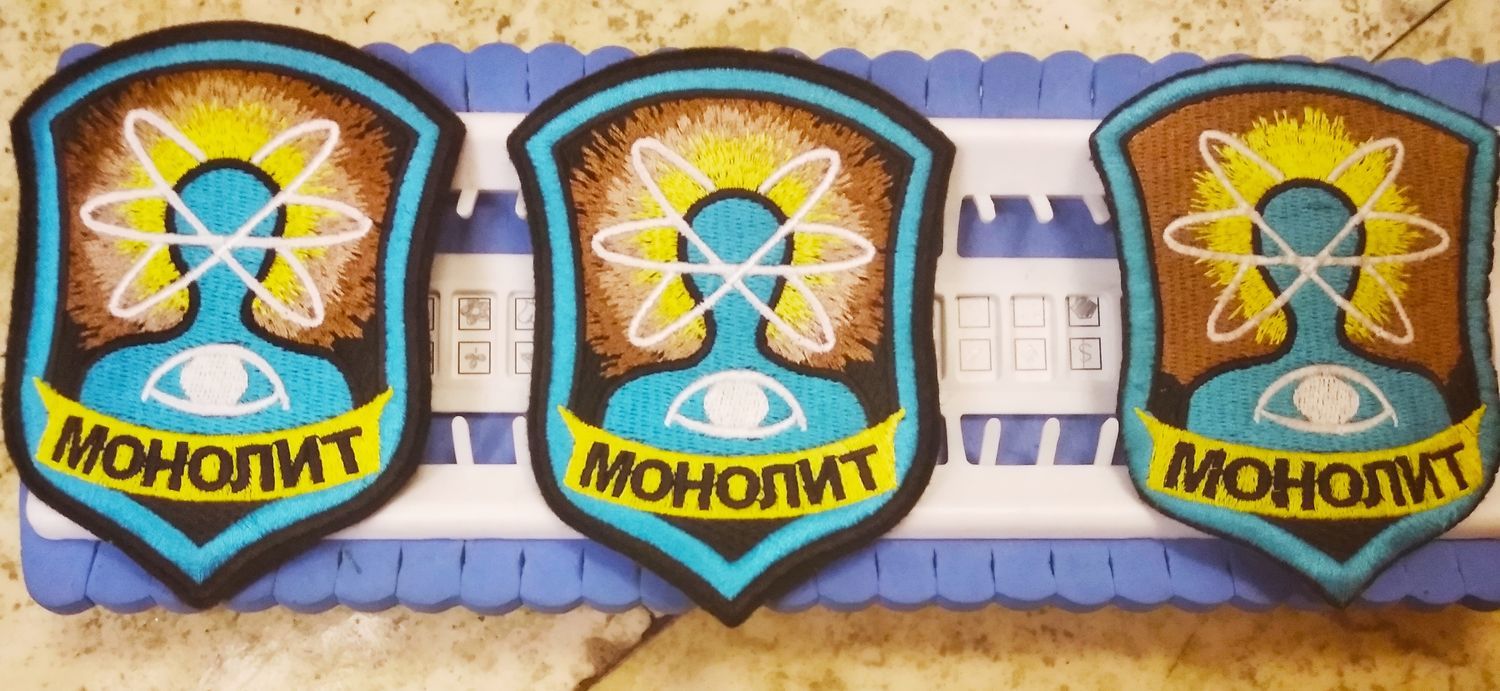 Фото №1 к отзыву покупателя ЕленаА о товаре Нашивка "Монолит" (группировка)(синий щит)