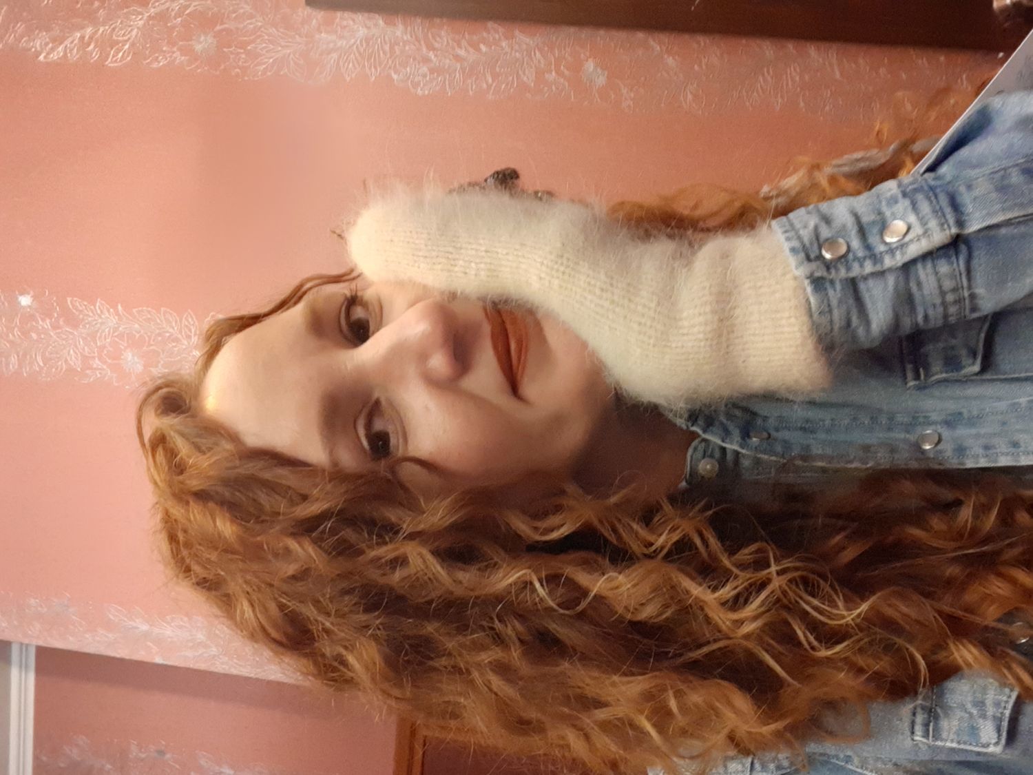 Photo №1 к отзыву покупателя Elena  о товаре Варежки