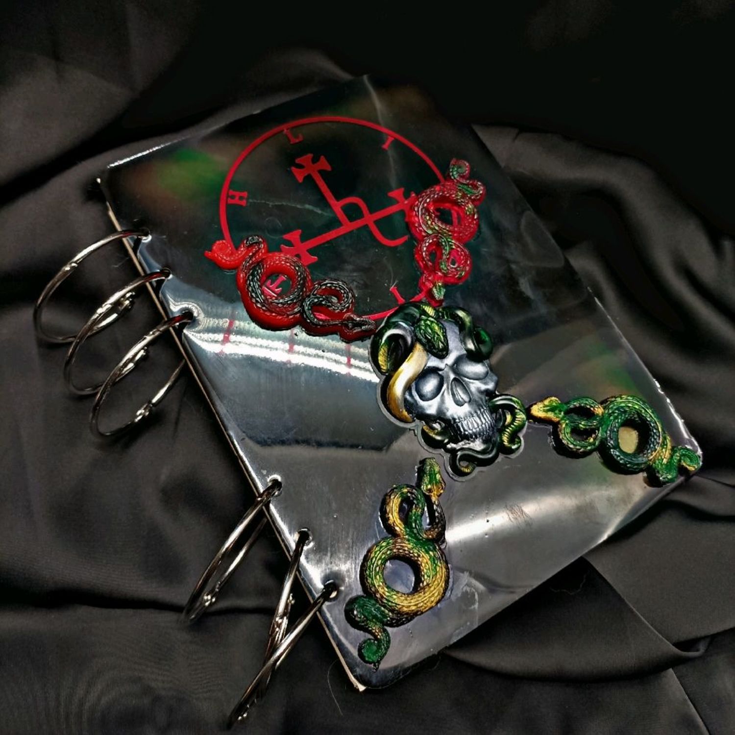 Фото №3 к отзыву покупателя Black_orchid о товаре Гримуар Лилит