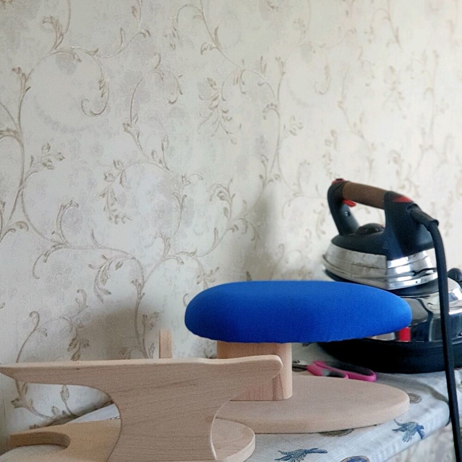 Фото №1 к отзыву покупателя Виктория Пыжик о товаре Универсальная портновская колодка и еще 1 товар